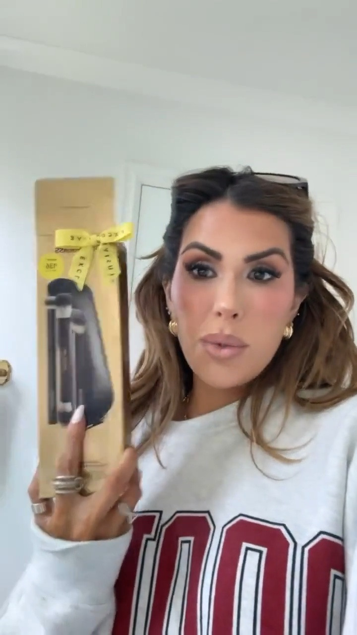 A top seller during last years Nordstrom sale!! Some of the best makeup brushes - linked some other Nordstrom beauty favorites you won’t want to miss out on!!

Nordstrom sale, NSALE, Nordstrom sale finds, Nordstrom finds, Nordstrom sale, Anniversary sale, Nordstrom jeans, Nordstrom tops, Sunglasses, Travel outfit, Emily Ann Gemma

#LTKStyleTip

#LTKPlusSize #LTKBeauty #LTKdayinmylife