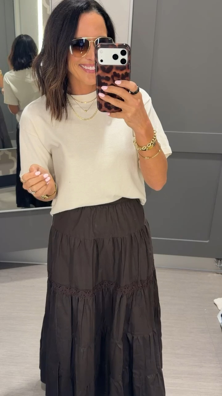 Target tee 🤍 wearing size XS. I love these simple tees—they’re so easy to style and this one is only $15.

basic tee, everyday t shirt, affordable basics, target basics, casual outfit, simple outfit, capsule wardrobe, neutral outfit, easy outfit ideas, budget friendly fashion

#targetstyle #targetfinds #targetbasics #basictshirt #casualstyle #affordablefashion #womensfashion #ltkstyle #ltkunder50 #outfitinspo