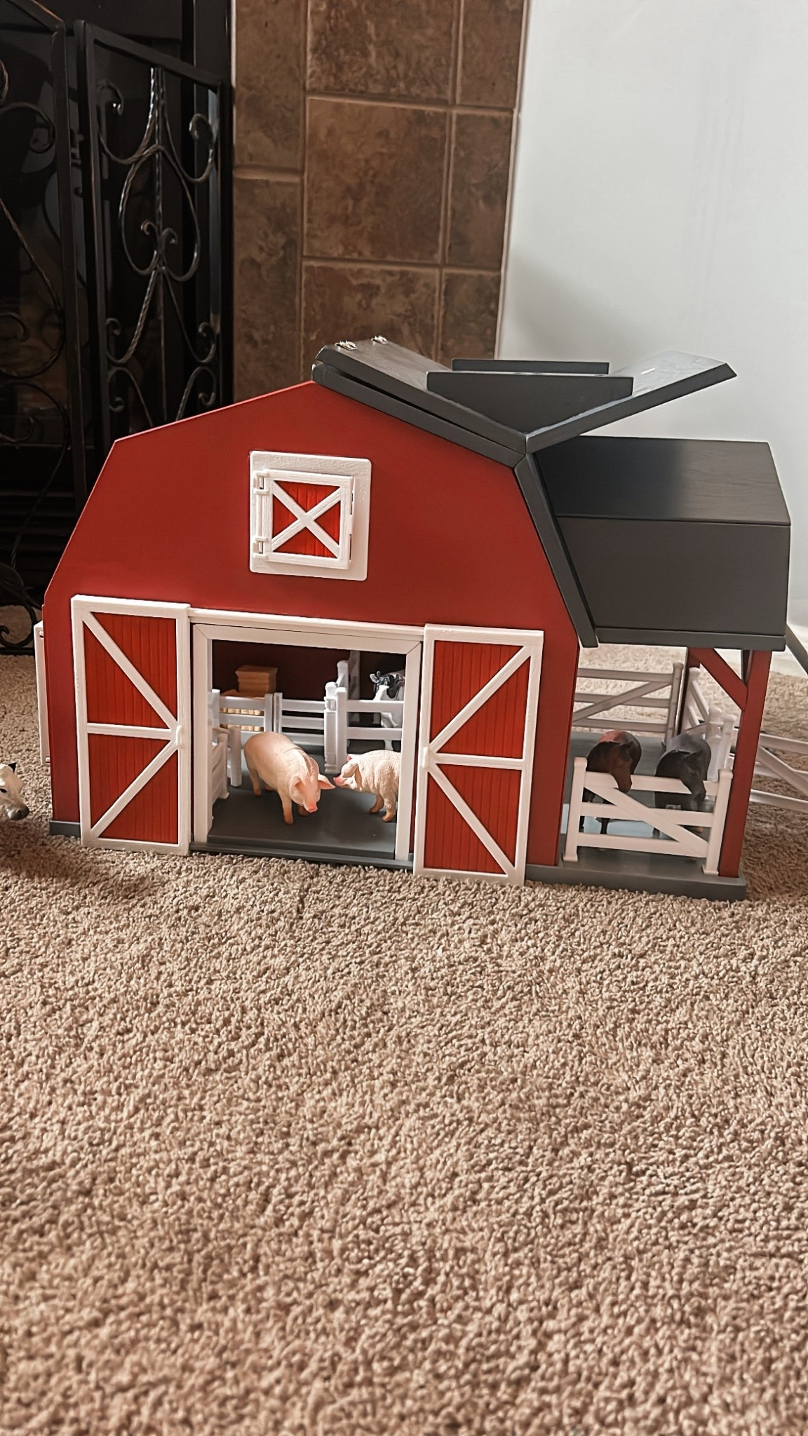 A great barn for littles! Also linked some farm animals 🐷🐔🐴🐮

#LTKKids #LTKmomlife