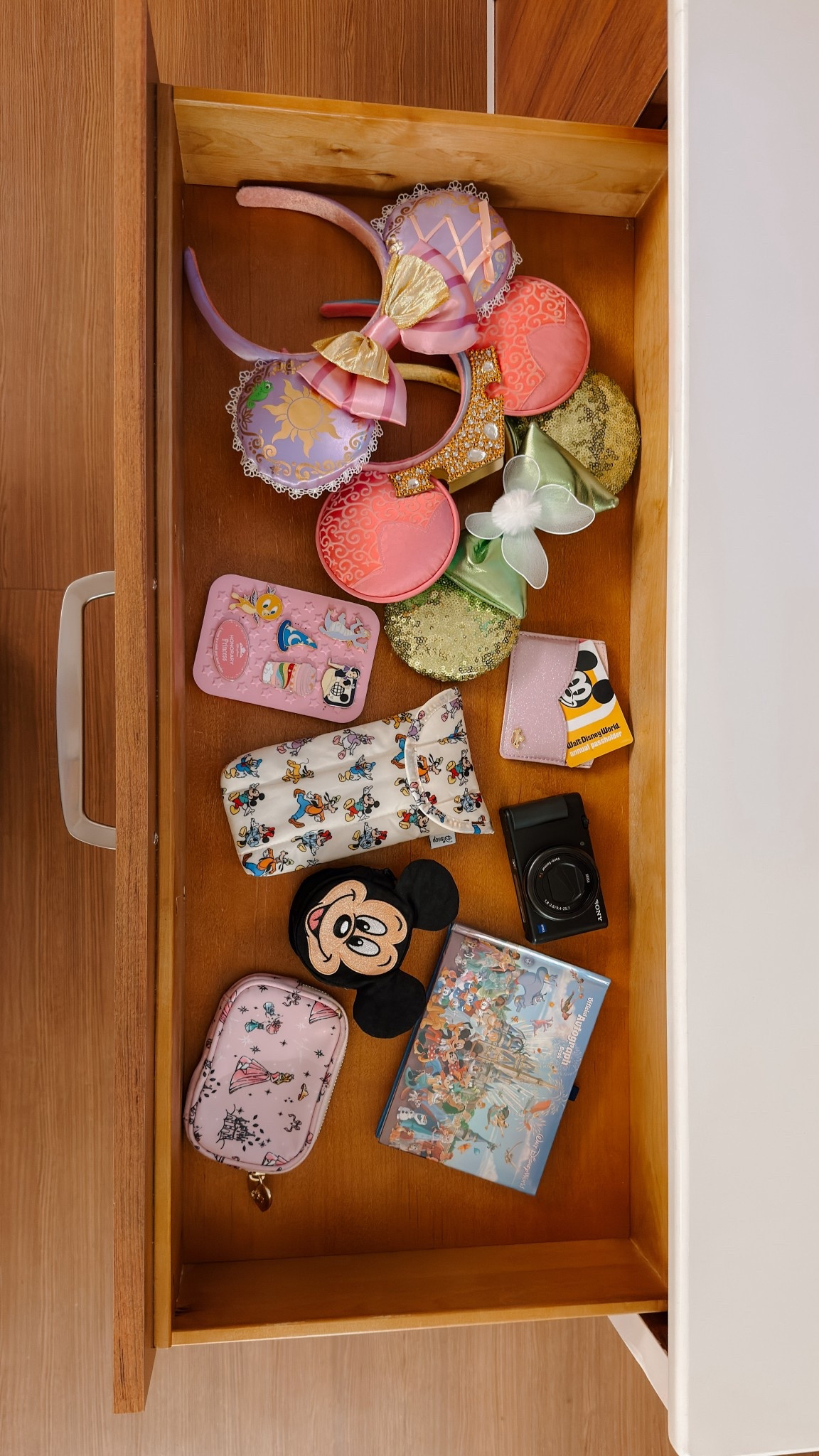 Disney details 

#LTKSeasonal #LTKootd #LTKdayinmylife