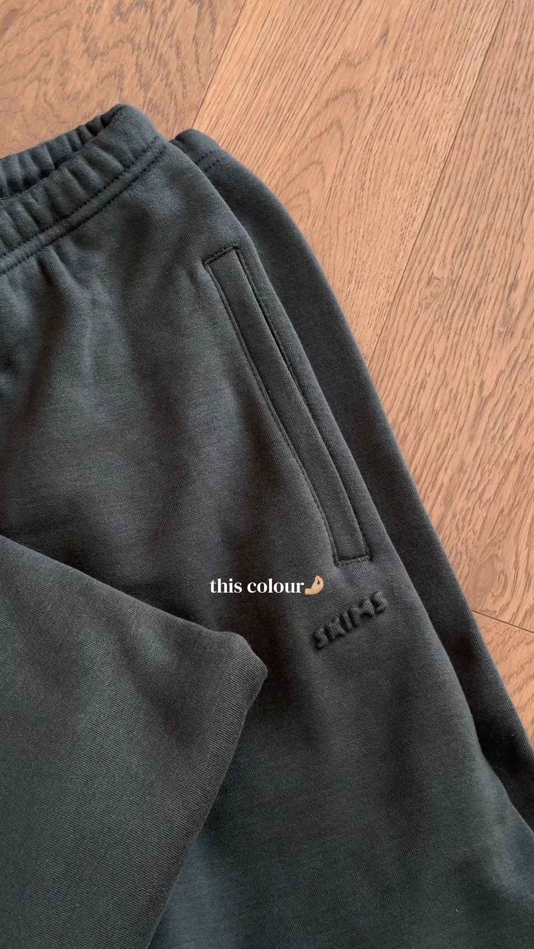Comfiest tracksuit 🤍🤌🏼

#LTKselfcare #LTKgrwm #LTKdayinmylife