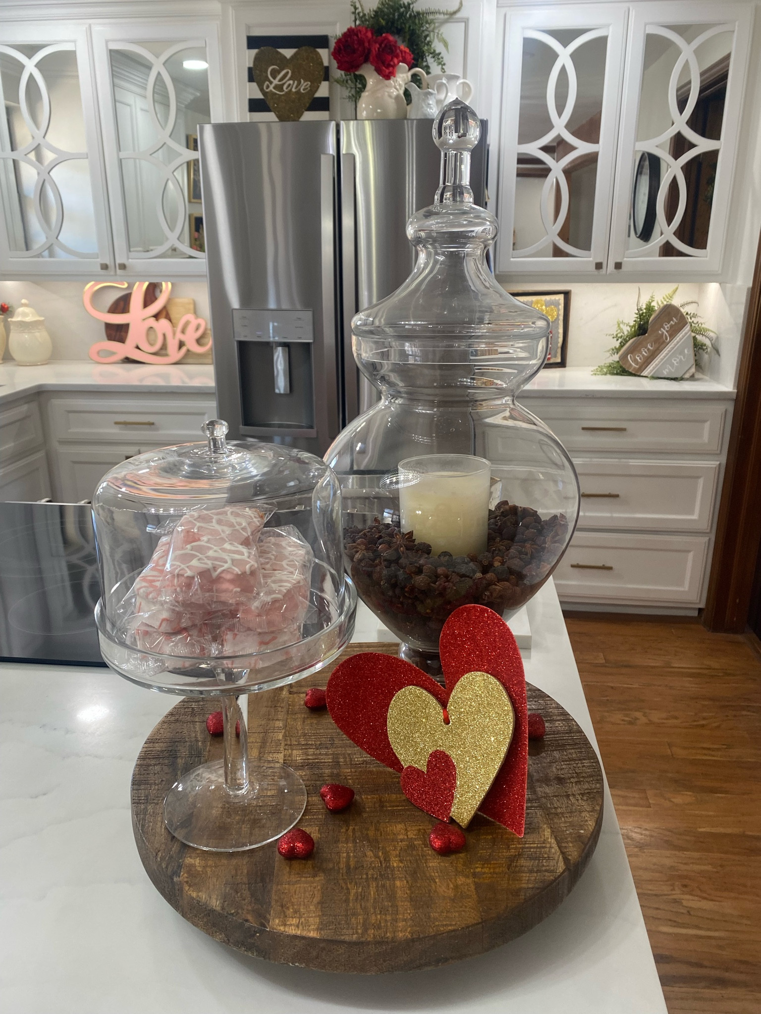 Valentine decor 💕❤️

#LTKstyletip #LTKhome #LTKSeasonal