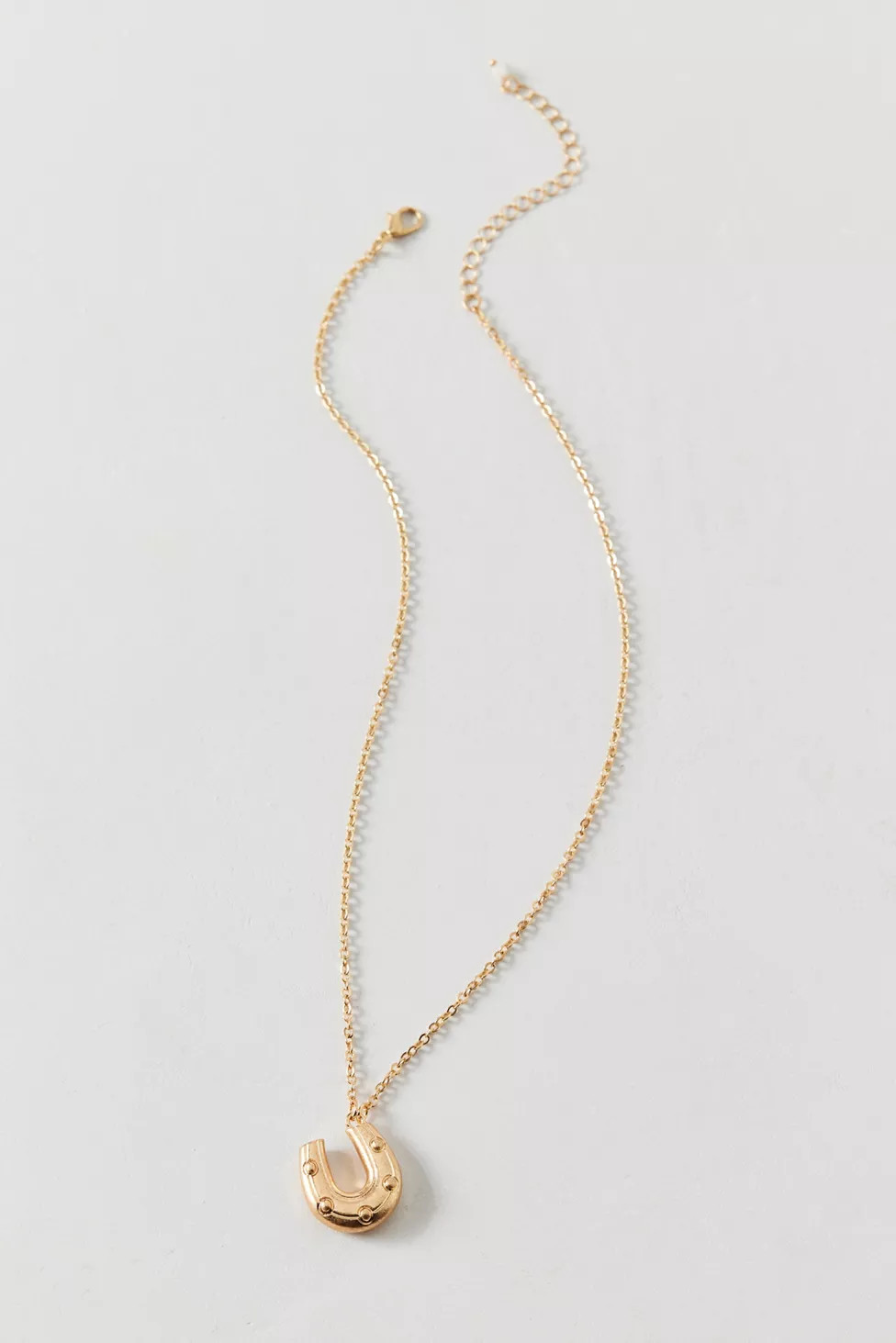 Lucky Horseshoe Pendant Charm Necklace | Urban Outfitters (US and RoW)