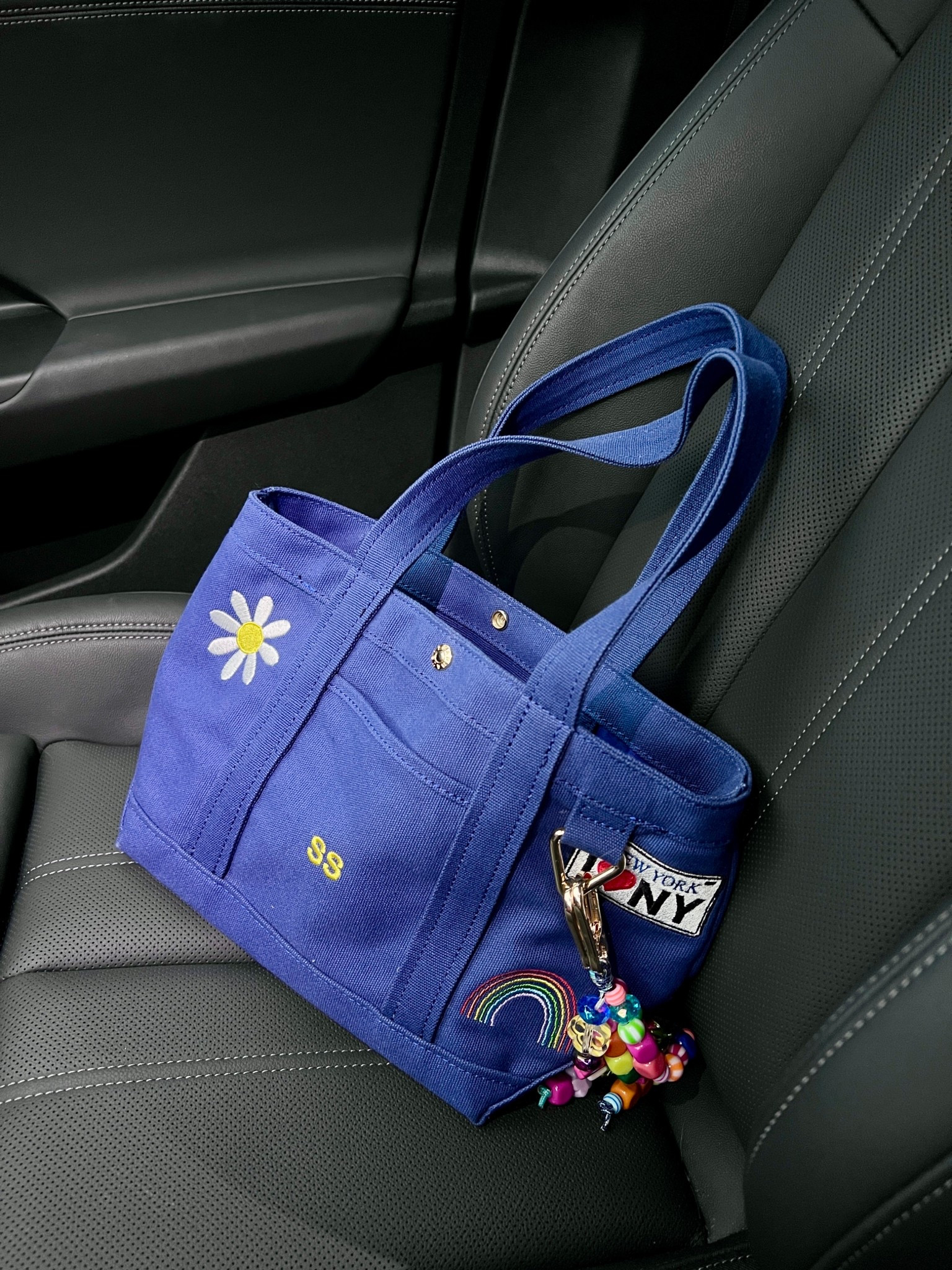 Small Custom tote on sale perfect for holiday gift 

#LTKSaleAlert #LTKHoliday #LTKGiftGuide