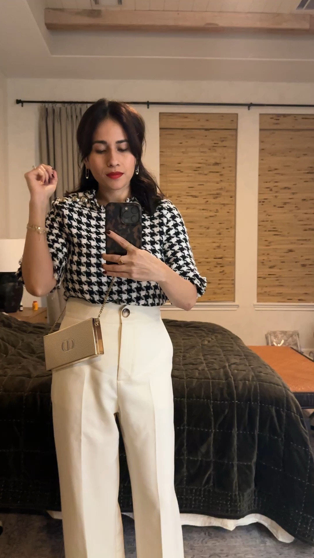 The viral Dior makeup clutch that comes with four lipsticks and a chain that turns the clutch into a crossbody bag. It’s perfect for a night out and the cheapest bag you can buy at Dior for $290

#LTKGiftGuide #LTKHolidaySale #LTKbeauty