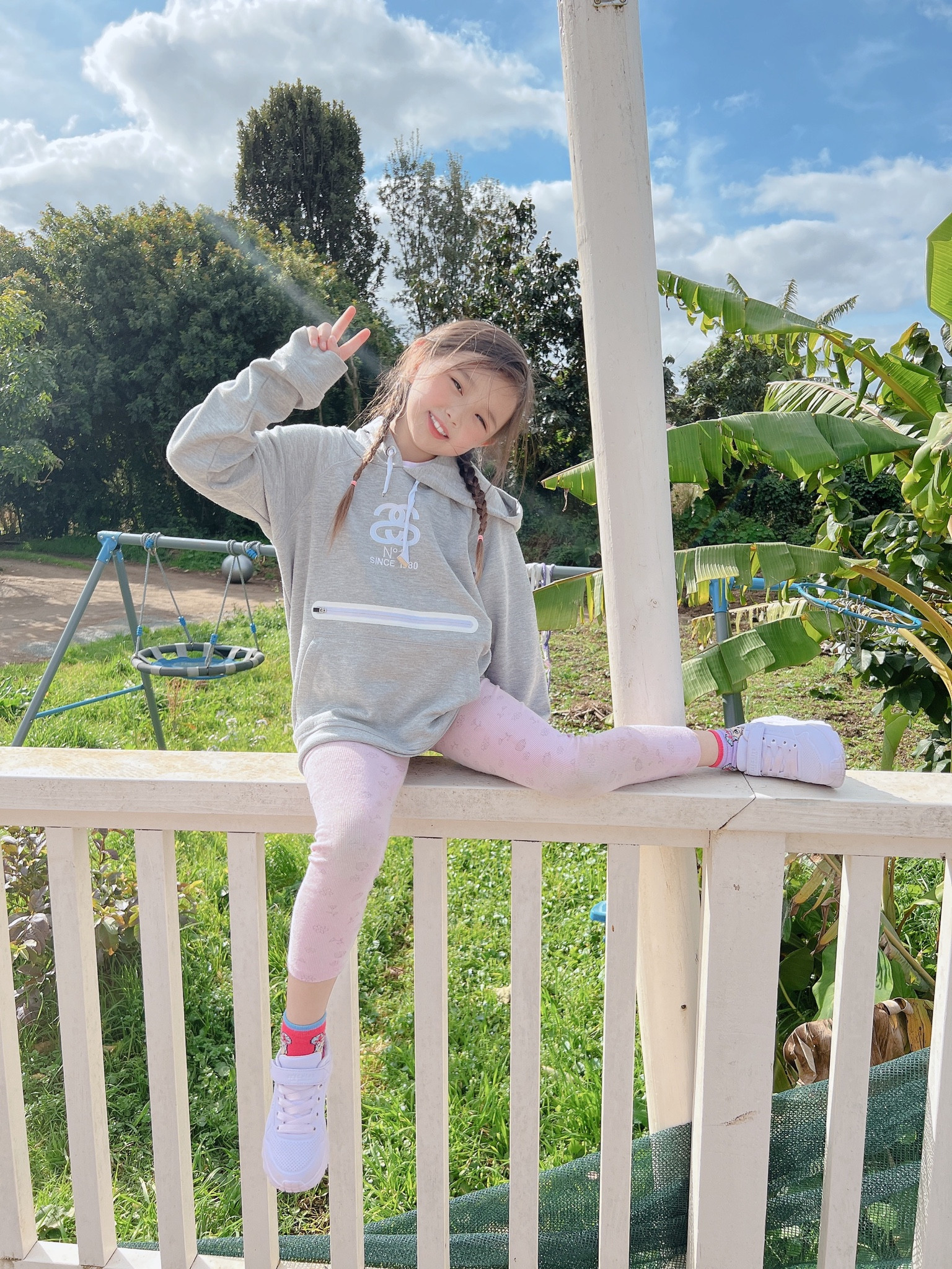 We love sketchers 💜  sunny day shopping day👠 @arohapickering 
11. 2015 size US13 perfect 👍🏻 
Feet 17.5cm
She wear 7~9yr size of clothing😉

#LTKkids #LTKfamily #LTKaustralia