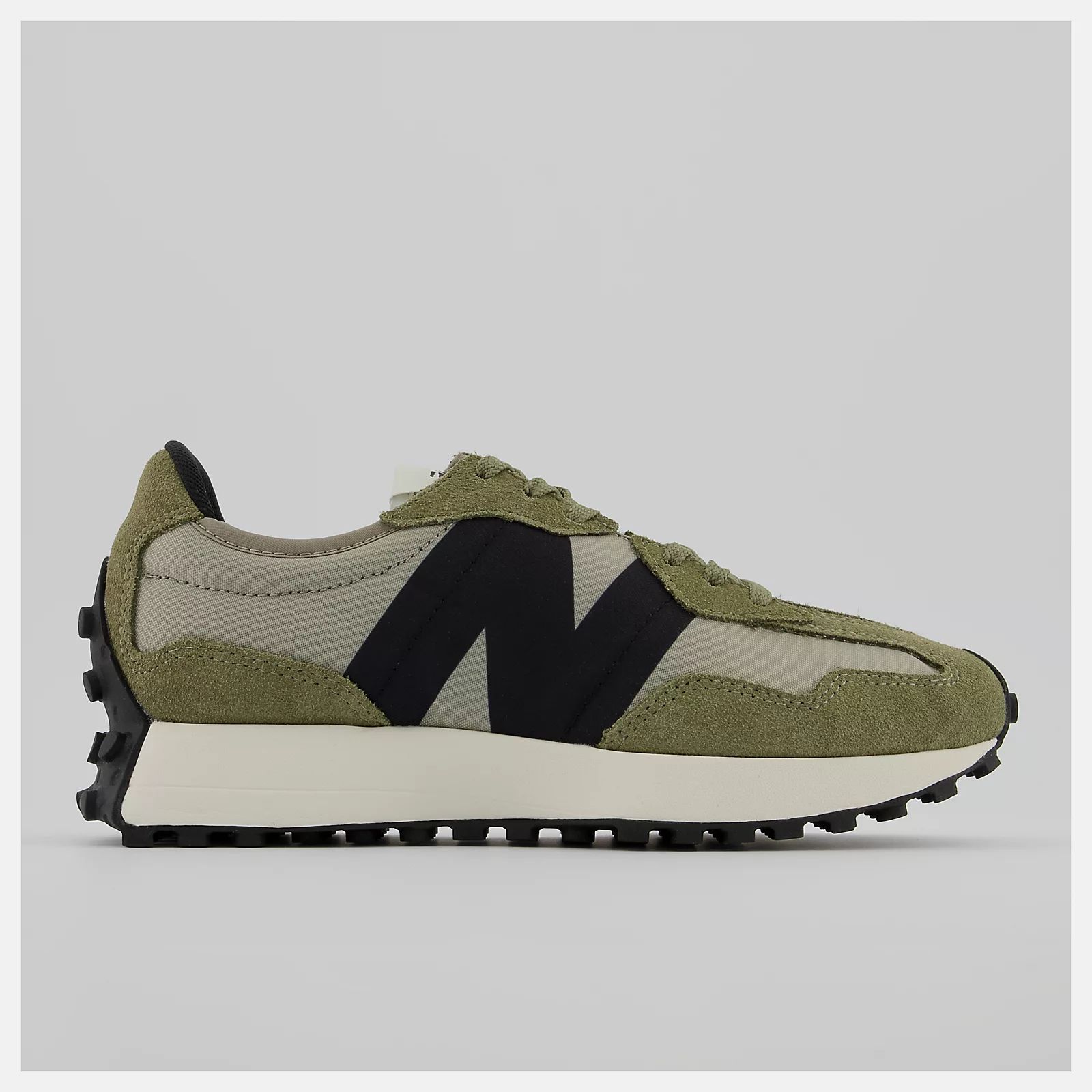 327 | New Balance Athletic Shoe