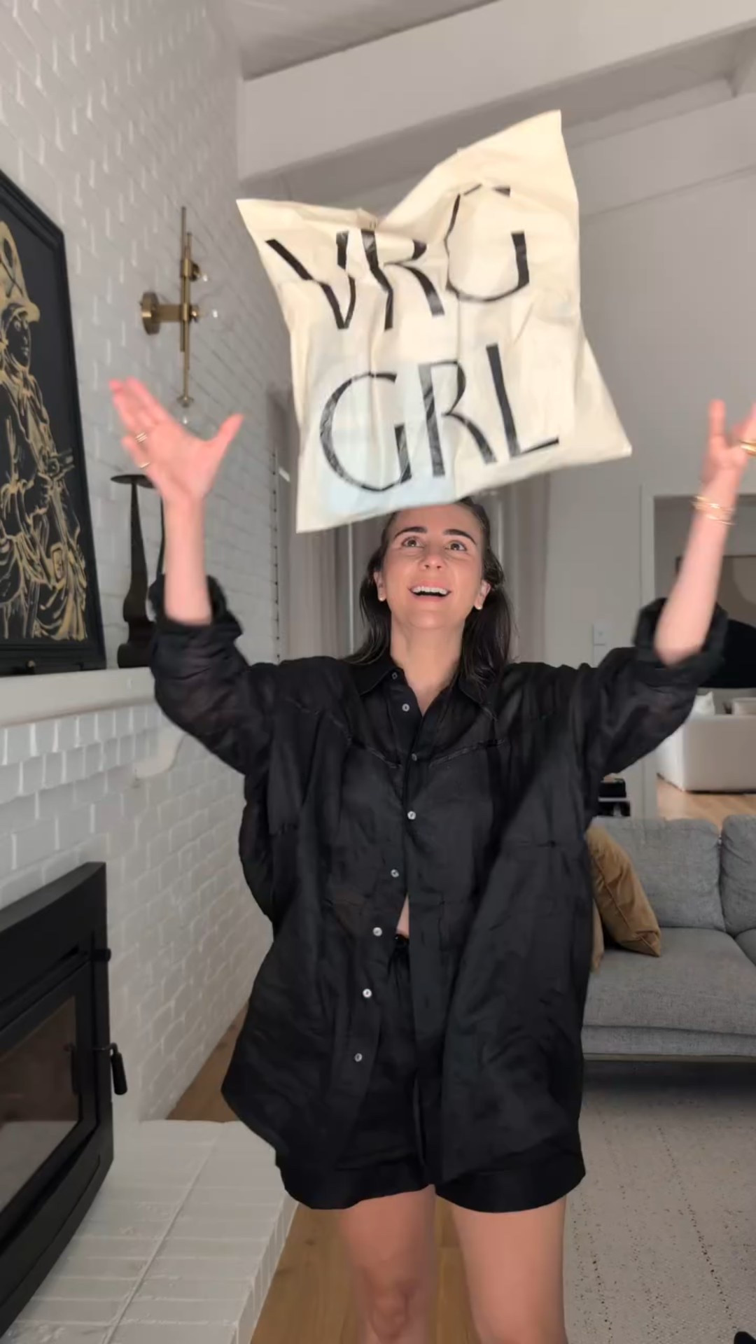 The Arden top is in the room.. what do we think?

Also I love how considerate my family are with my filming these holidays 😂🤭 

Side note: excuse the hair, your girl wanted to get this one on ASAP so you have time to grab it before it sells out!

I'll be back styling it a few ways.. I think it's a keeper.

Comment SHOP for my favourite picks from the restock.