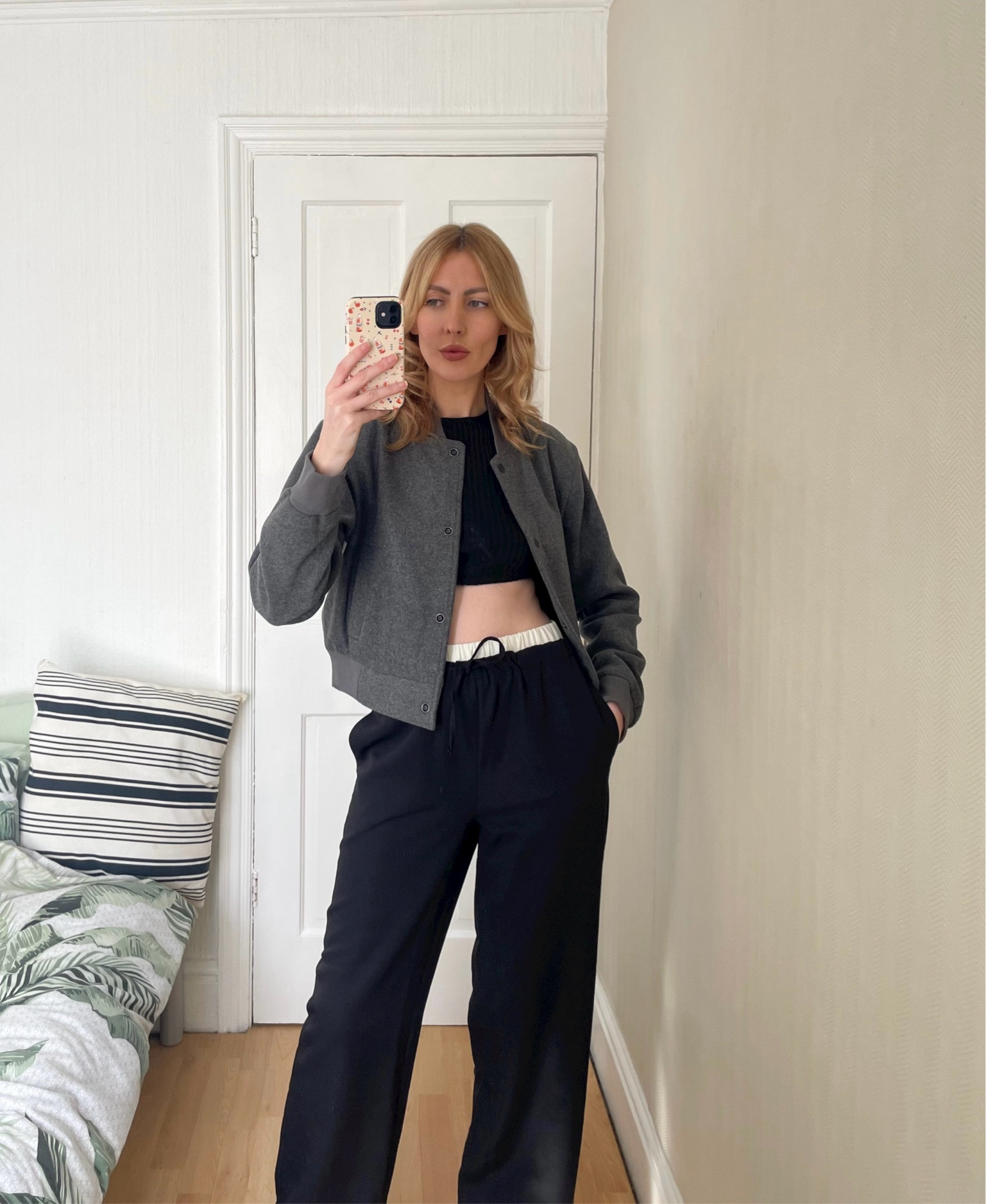 Wearing a size 10 in this grey bomber from Threadbare and a size 8 in the black trousers. Use code : BANKHOL15 for 15% off full priced items until April 1st 

#LTKfindsunder50 #LTKeurope #LTKsalealert