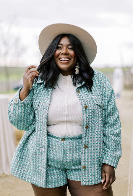 Farm day slay🐓💐

Size 2X/20 in tweed set 

Plus Size Fashion, Tweed Outfit, Coastal Cowgirl, western outfit inspo, spring, summer, tweed trend, trending outfits, farm girl, vacation style guide

#LTKplussize #LTKfindsunder50 #LTKfindsunder100
