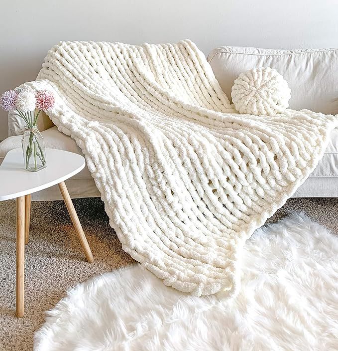 New La Reine Chunky Knit Blanket Chenille - Bundle with Knitted Throw Pillow - Bulky, Soft, Fluff... | Amazon (US)