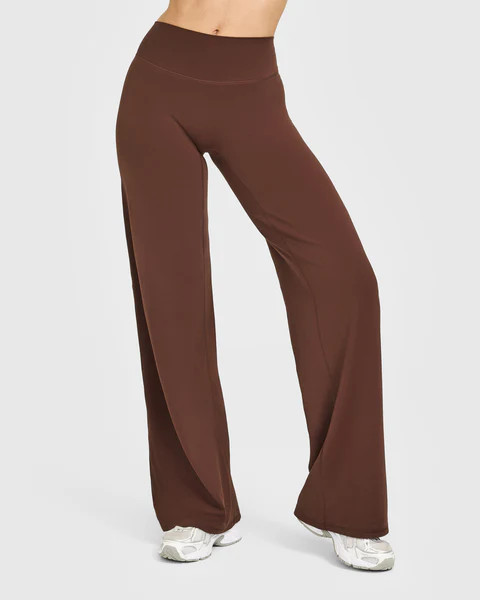 SoftMotion™ Straight Leg Pants with White Logo 
 Espresso Brown | Oner Active (UK / US)