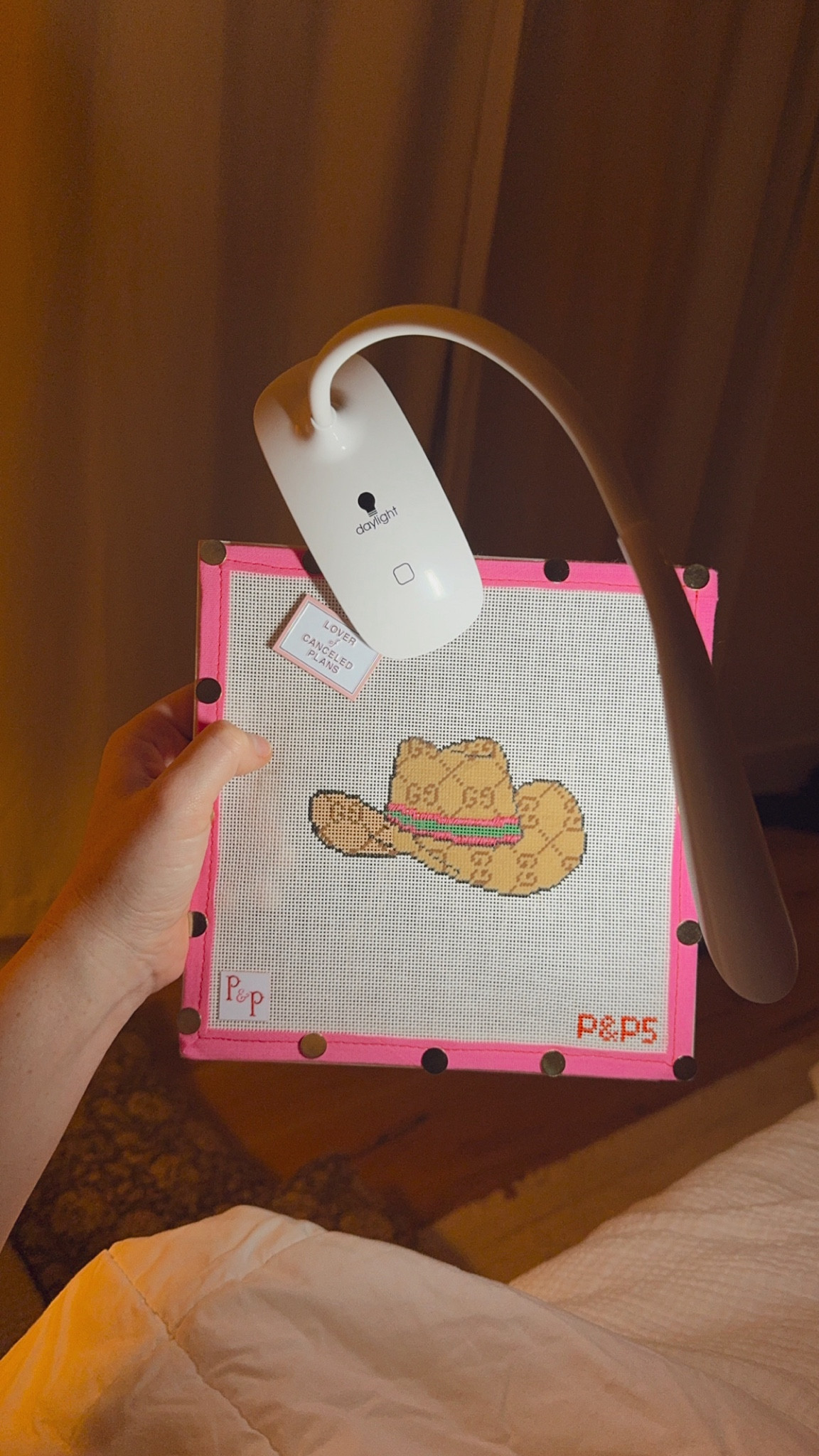 This light is a needlepoint must have! 

#LTKFindsUnder50