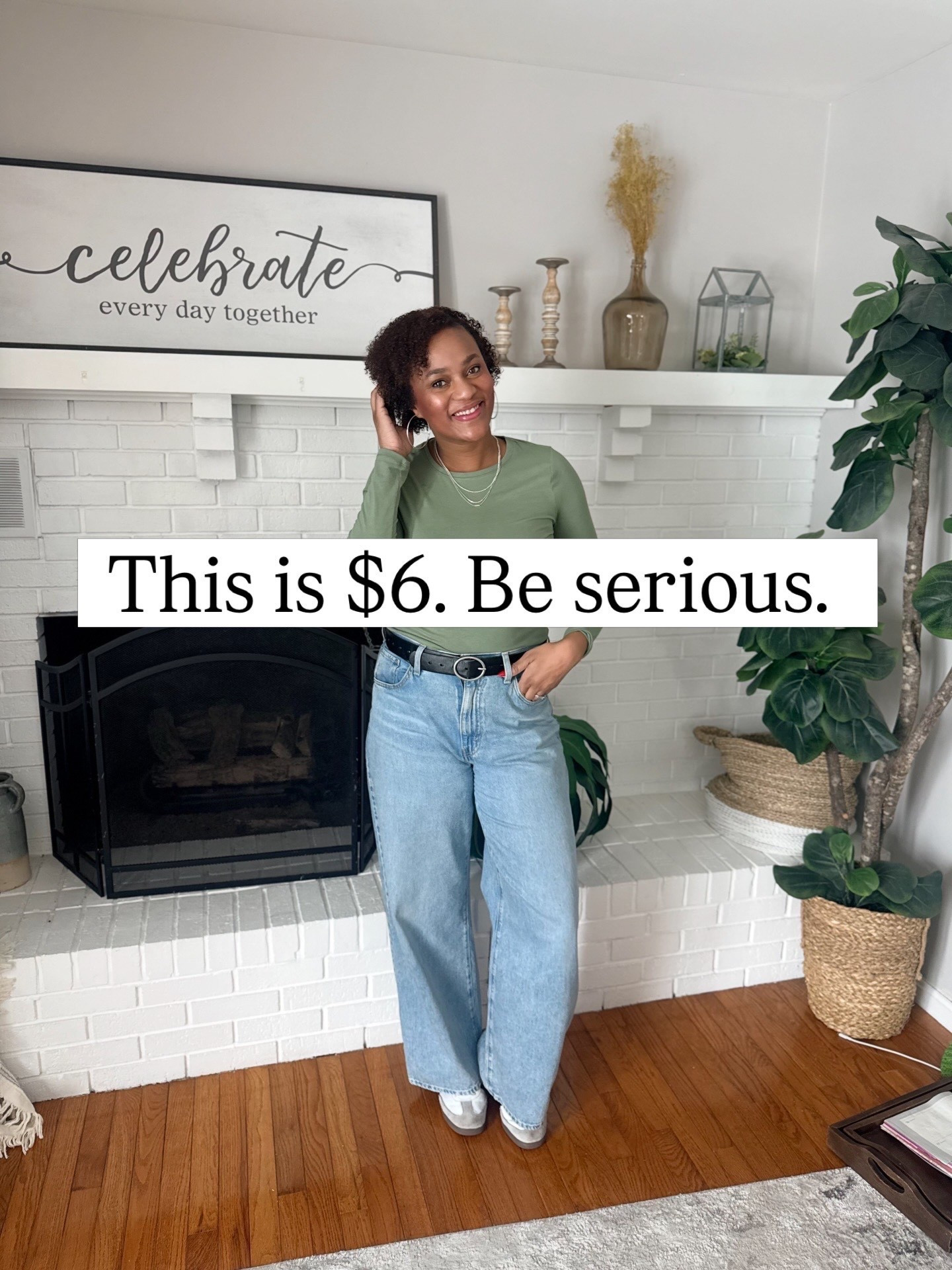 I cannot believe how perfect this long sleeve tee is and the price!! Insane. $6!! Grabbed all the colors in a medium! Paired it’ with the popular waist cinching jeans for an every day look! 






Long sleeve tee, affordable style, midsize style, over 40 fashion, winter basics 


#LTKMidsize #LTKSeasonal #LTKOver40