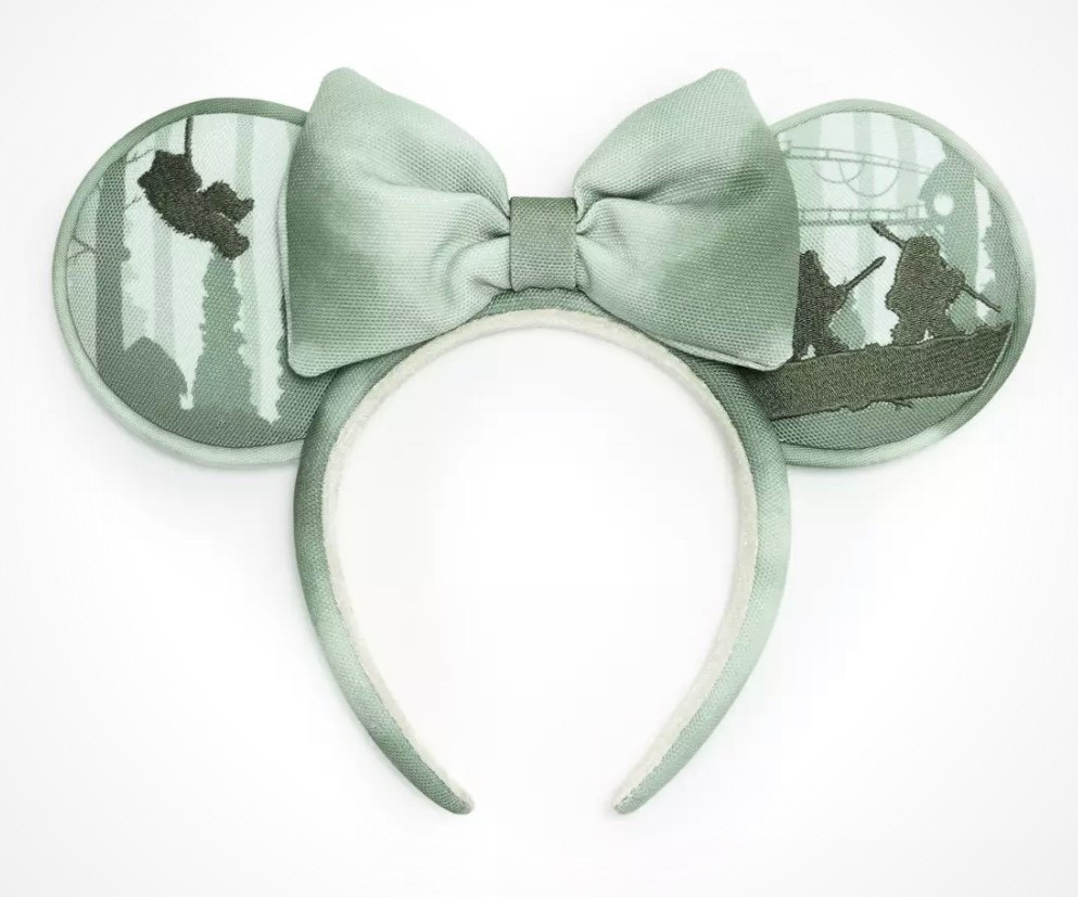 ENDOR has arrived for season of the force 💚 LOVE the color of this collection, one of my fav planets 👏

#LTKSeasonal #LTKootd