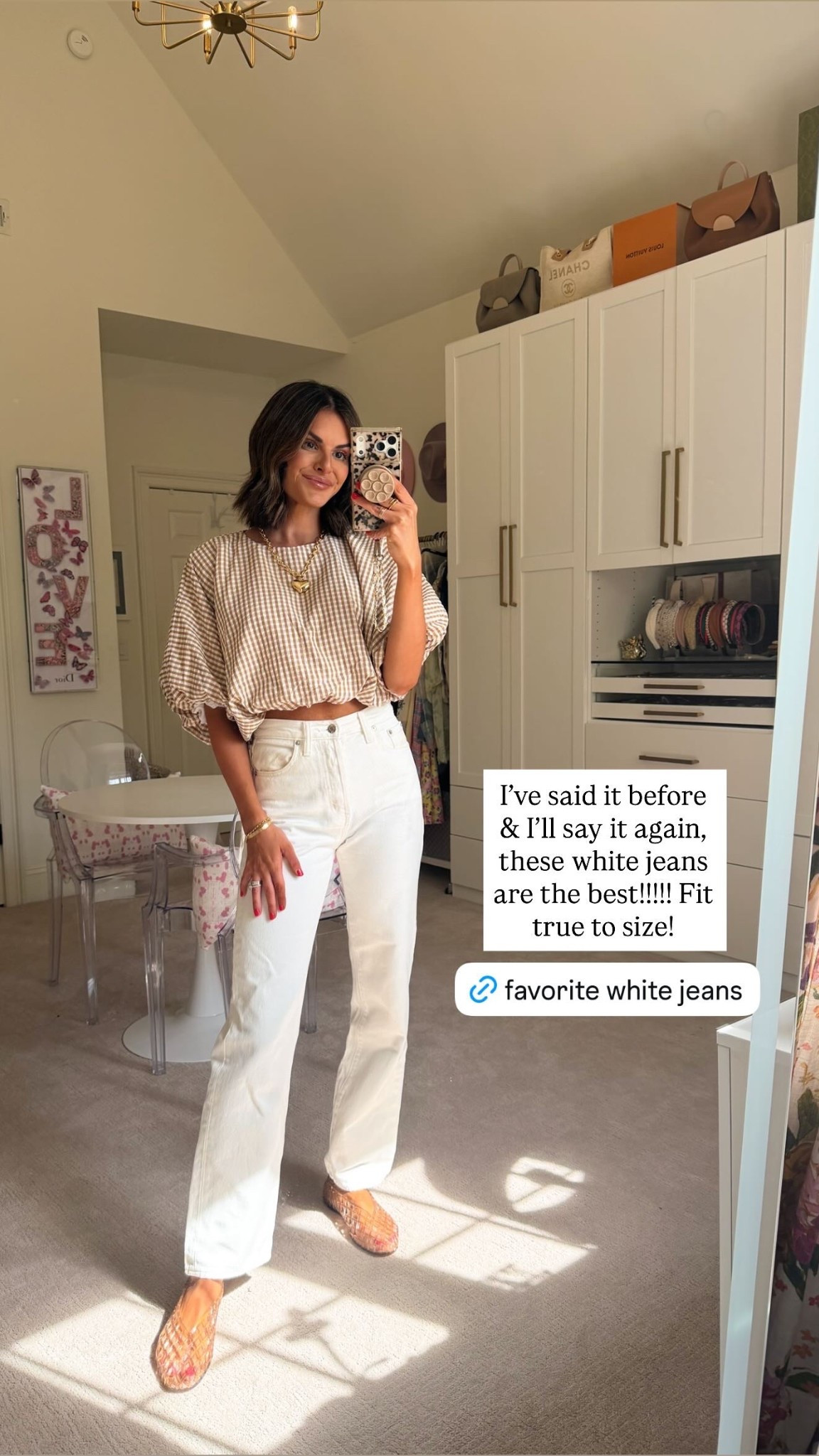 I’ve said it before & I’ll say it again, these white jeans are the best!!!!! 

Fit true to size!

#LTKSeasonal