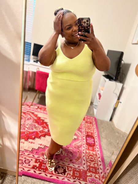 Summer is coming with this lime green sweater skirt and crop tank from Target - wearing an XXL in each! 😍

#LTKcurves #LTKtravel #LTKunder50