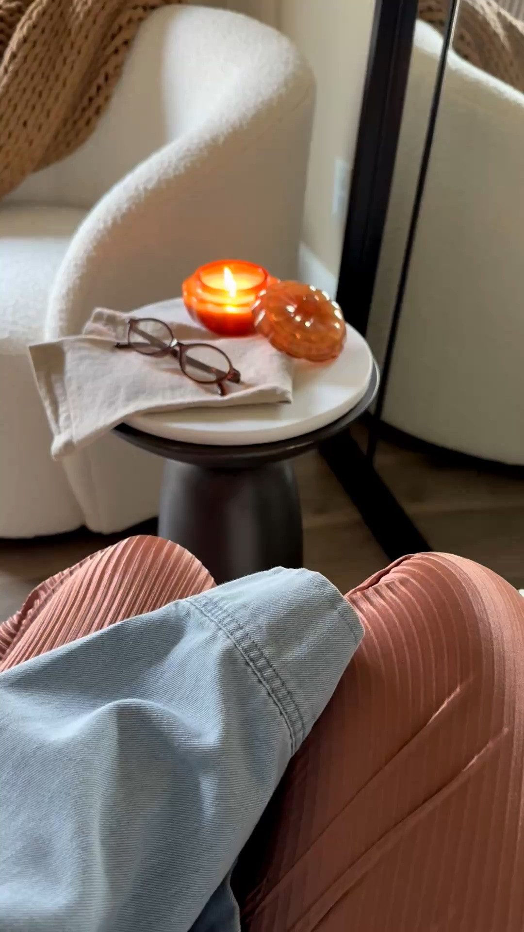 Love me a cozy corner 🤍✨


#homeoffice #officedecor #officeinspo #cozyoffice #cozycorner

#LTKHome #LTKSeasonal