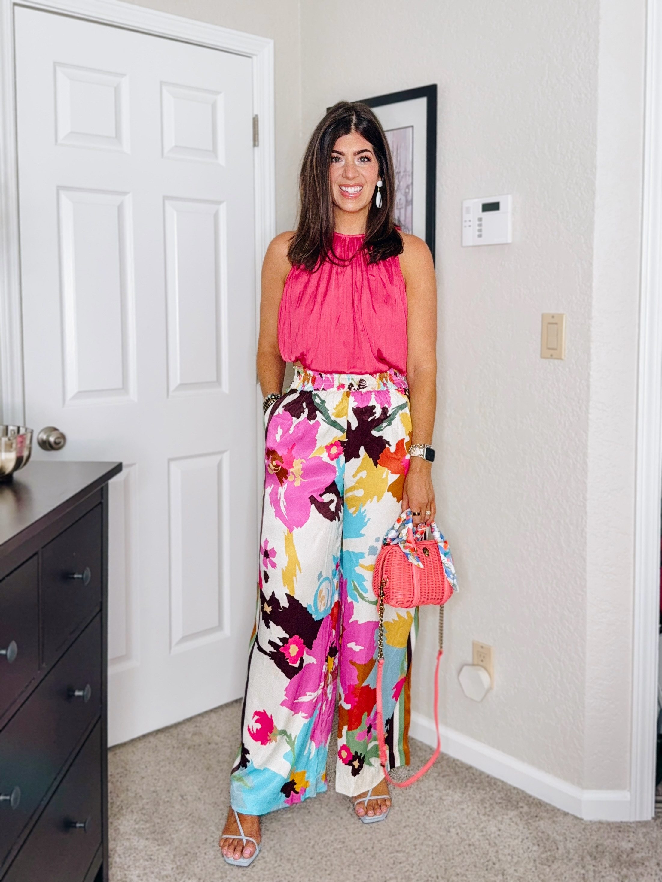 In a medium top and medium pant

#LTKMidsize #LTKOver40 #LTKParties