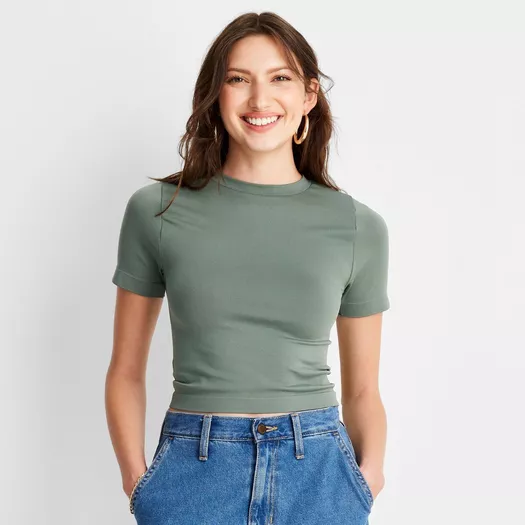 Women's Short Sleeve Relaxed Fit Cropped T-shirt - Wild Fable