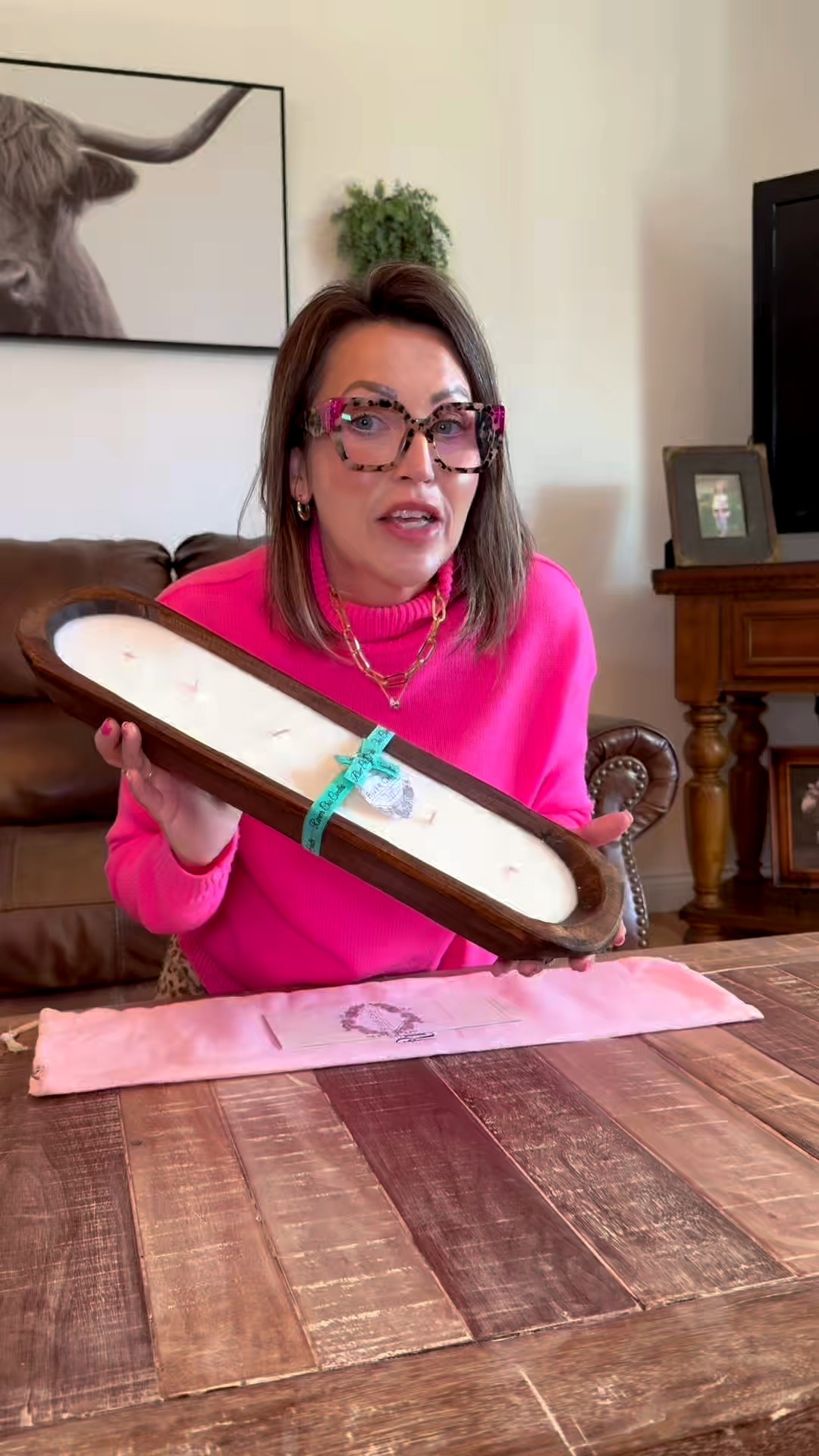 “Cozy meets chic with the River Chic Dough Bowl Candle 🕯️✨ Hand-poured, rustic, and farmhouse-inspired — it fills your space with warm fragrance while doubling as a beautiful décor piece. Perfect for gifts, holidays, or cozy nights in. #RiverChicCandle” #CandleTok
#CozyHomeVibes
#FarmhouseDecor
#HomeAesthetic

#LTKFindsUnder50 #LTKHome