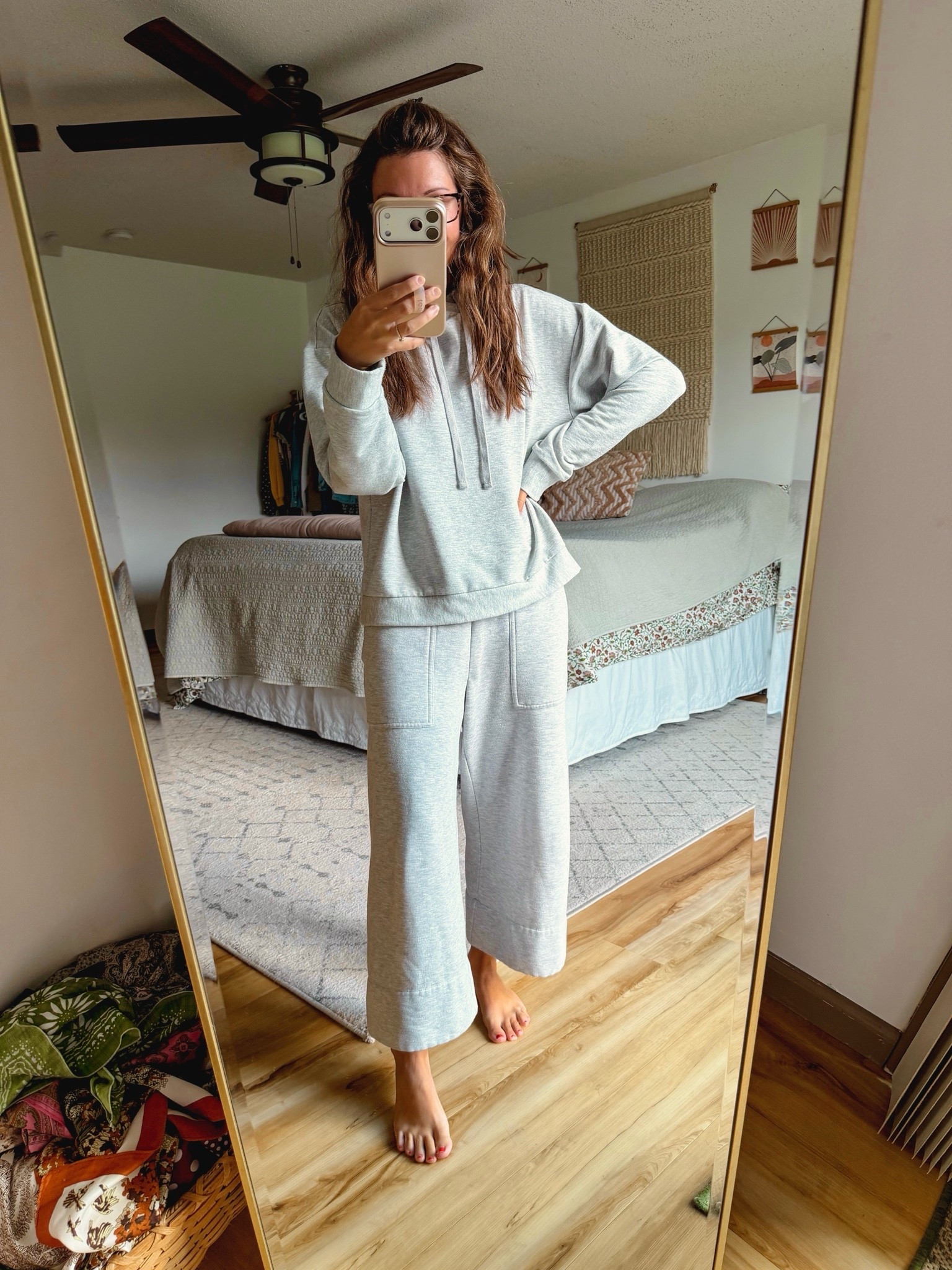 cozy sweat set🥰

small in both the top and bottoms! Also linked the full length version of the pants
