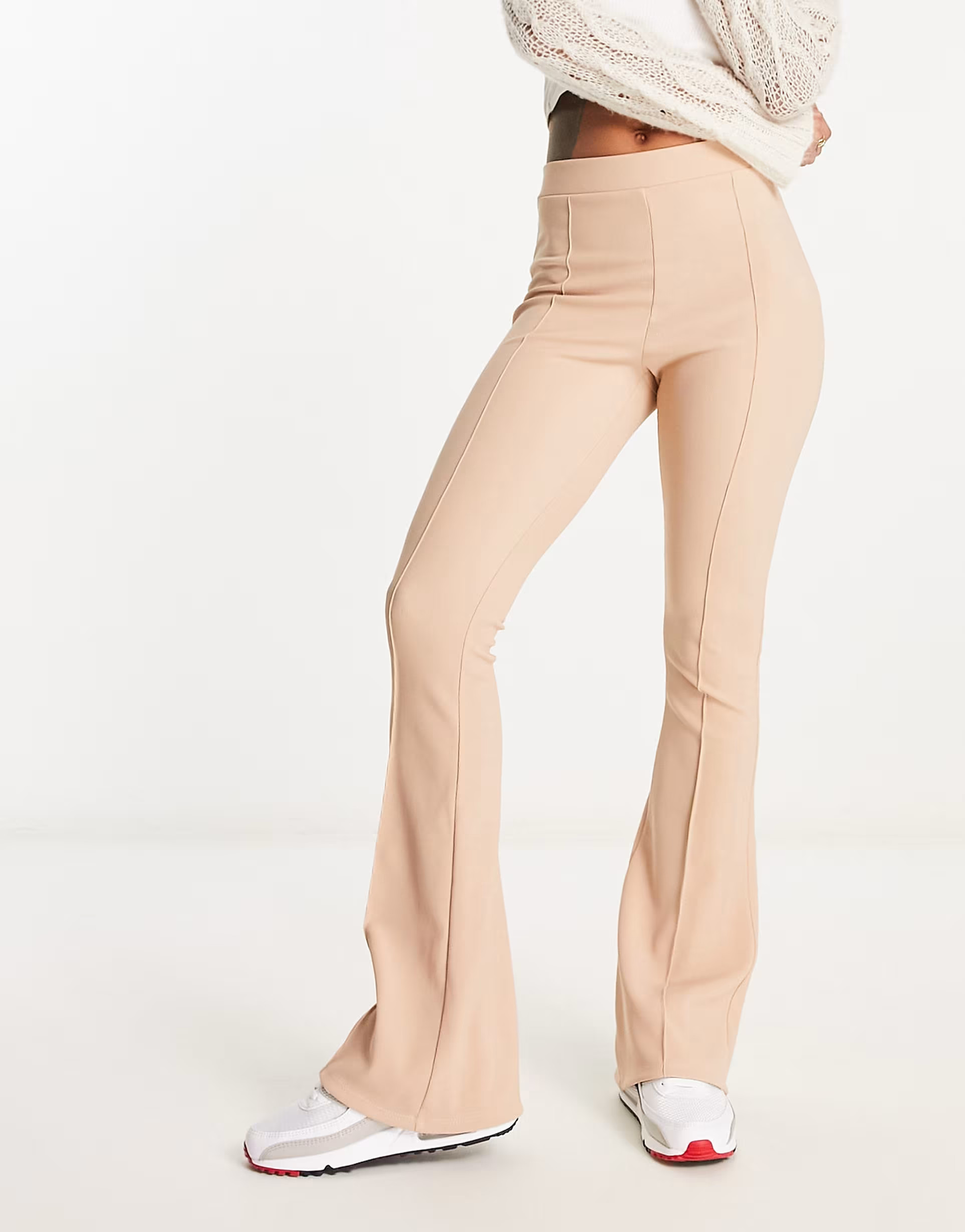 ASOS DESIGN - Kick flare-broek van ottoman rib in stone | ASOS (Global)