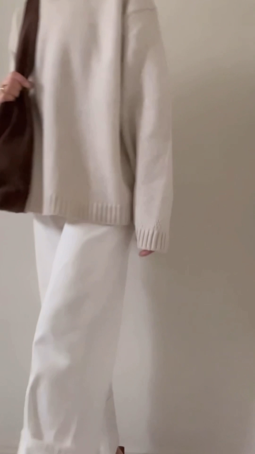 Neutrals Are Important 🙌🏼
#springoutfit #springoutfitideas #whitejeans 

#LTKspring #LTKjeans #LTKuk