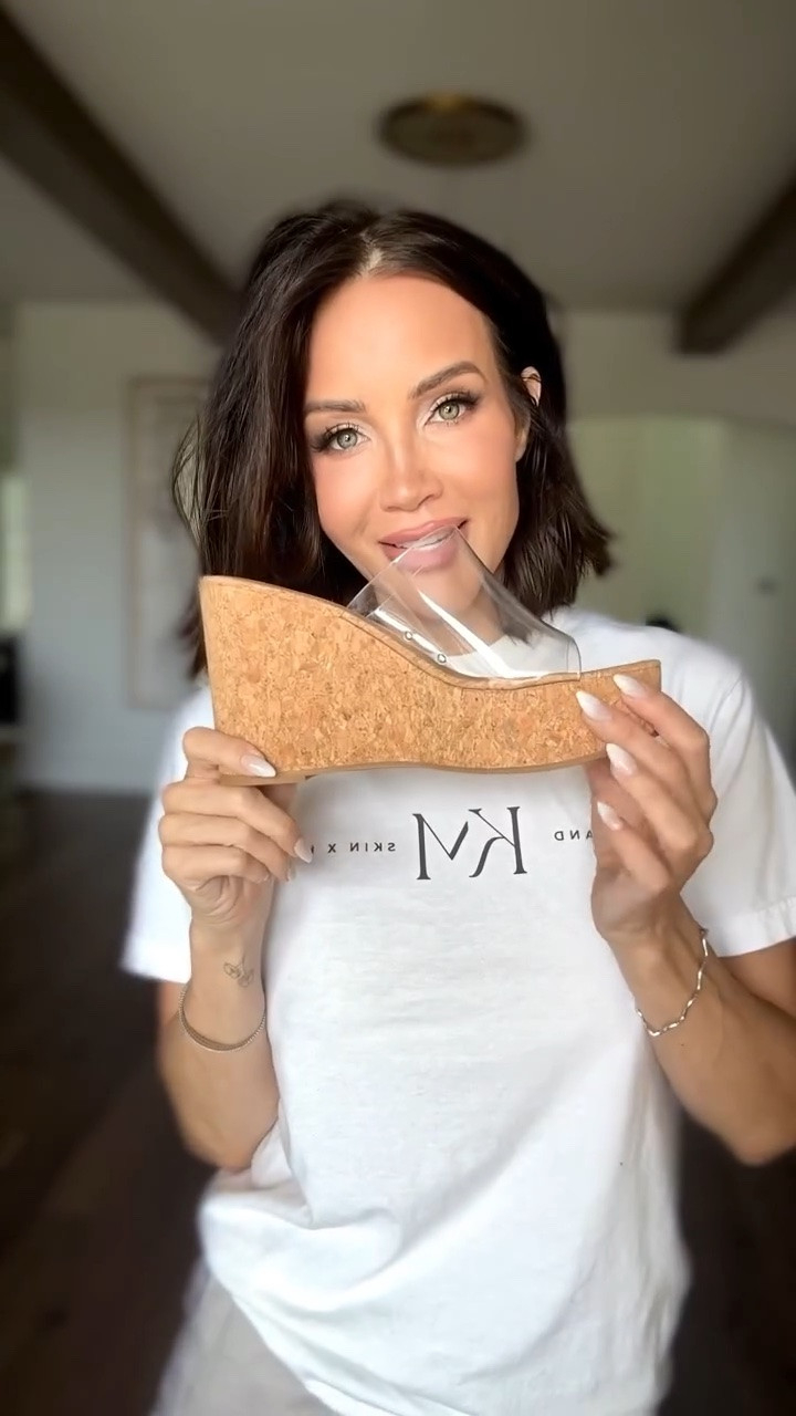 A Summer Wedge that checks all the boxes

#LTKdayinmylife #LTKgrwm #LTKstorytime