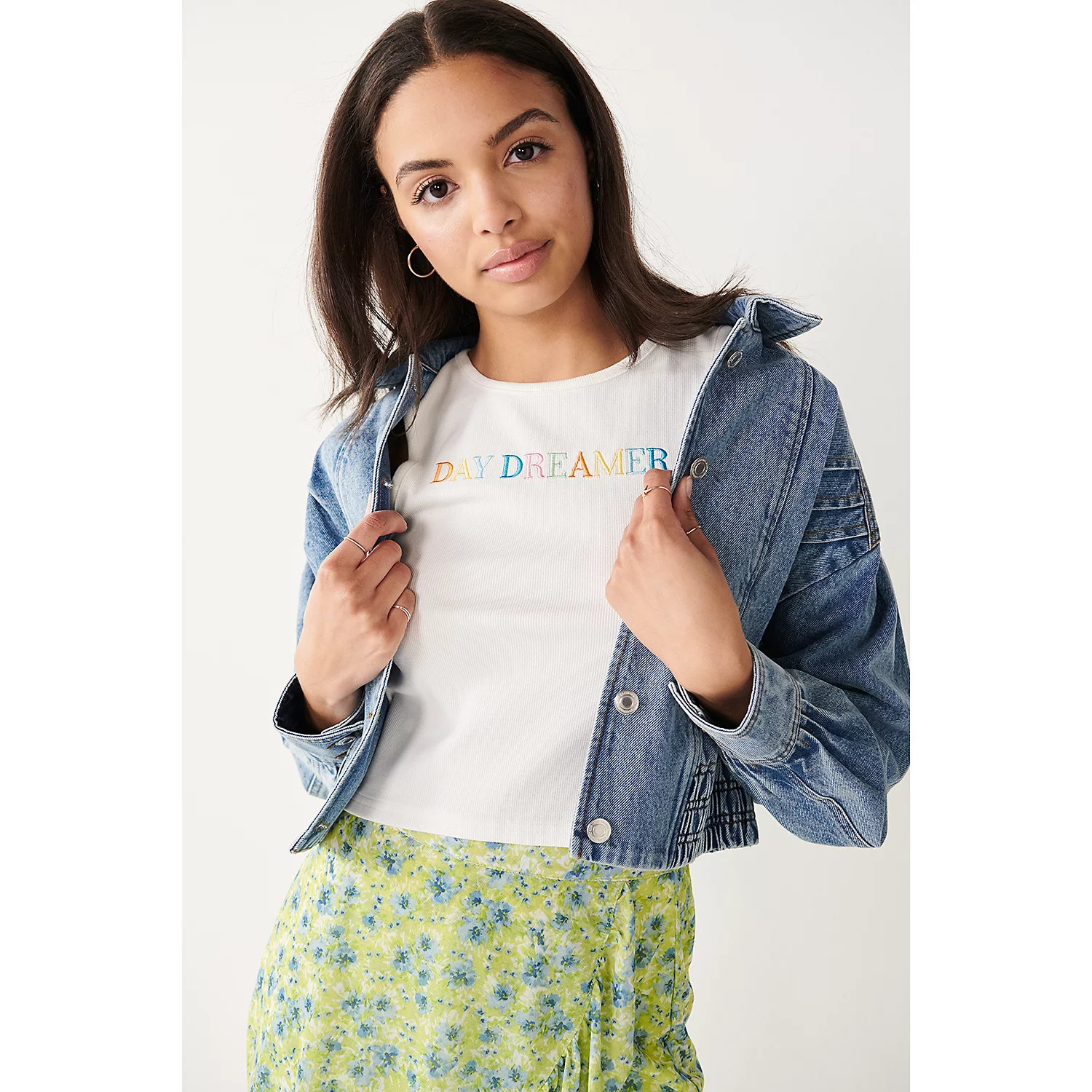 Juniors' SO® Elastic Waist Cropped Denim Jacket | Kohl's