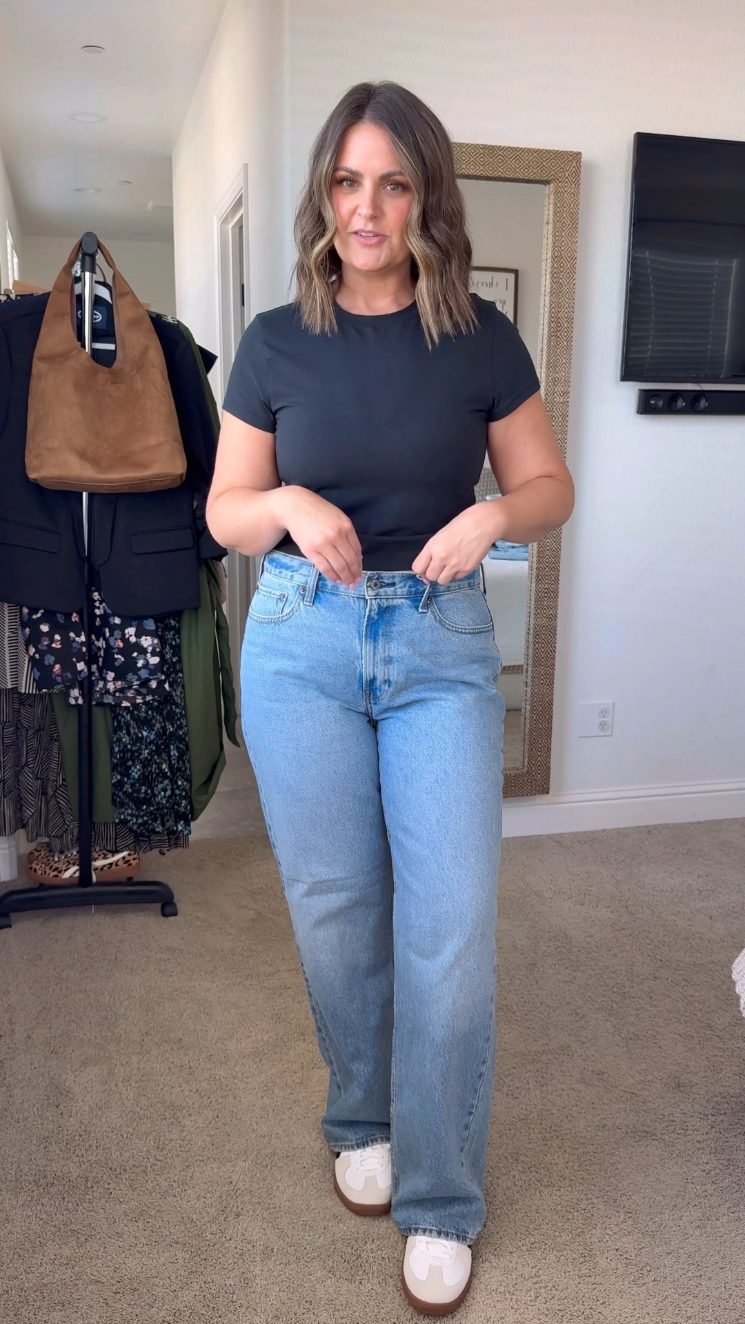 Curve Love Mid Rise Slouchy
Abercrombie Jeans try-on

31 long 
**if you carry your weight in your midsection, do regular fit instead of Curve Love
Tshirt, large
Sneakers, 10 (true size)

Midsize, denim haul, closet staples

#LTKFindsUnder100 #LTKFallSale #LTKStyleTip