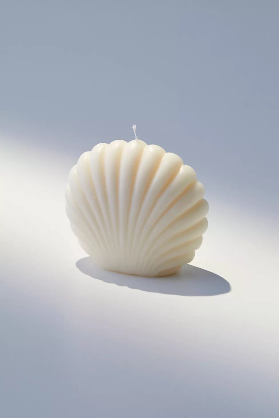 Yui Brooklyn Shell Shaped Candle | Urban Outfitters (US and RoW)