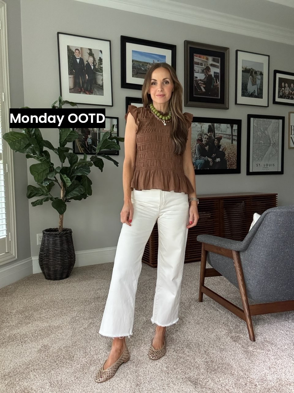 Monday OOTD
@h&m (via Nordstrom🙌) size small
@Madewell jeans (code LTK20) size 26
@Tuckernuck shoes
@baublebar and @Quince accessories

#LTKootd #LTKgrwm