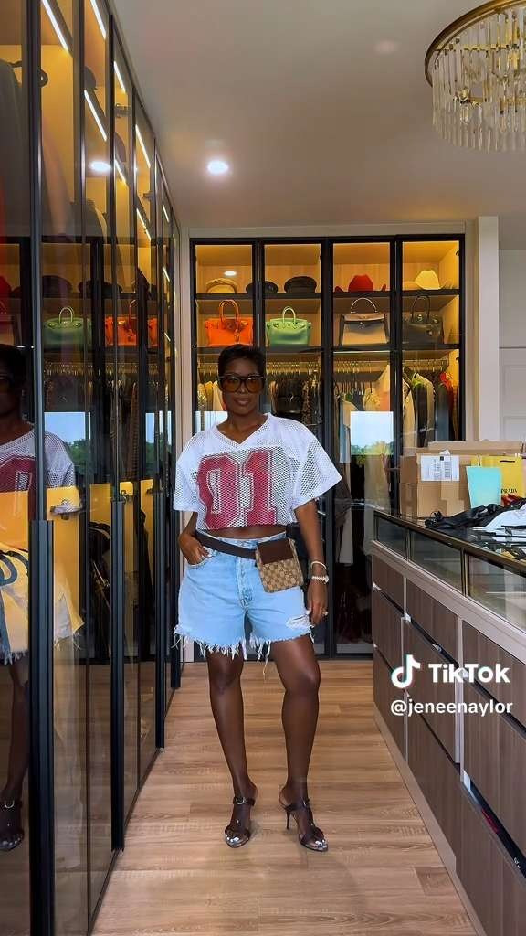 Summer #ootd

Jersey is from The Ballet 

Shoes and Gucci pouch were found on The Real Real  

 #LTKSeasonal #LTKStyleTip #LTKShoeCrush