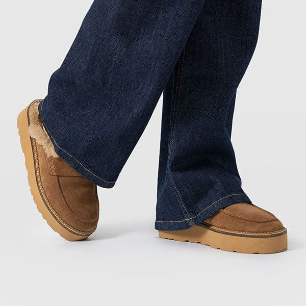 Sloane Shearling Clog - Camel | Saint + Sofia