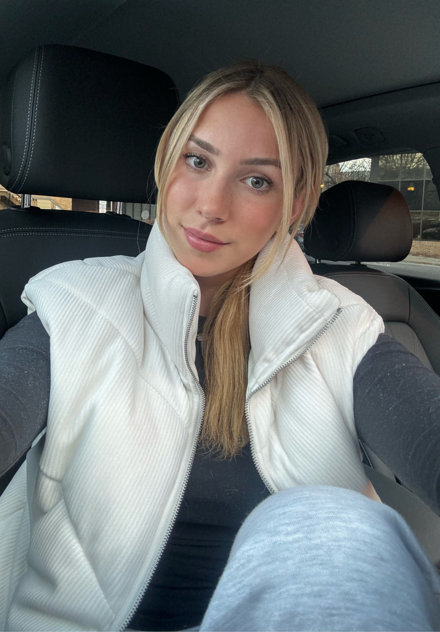 The perfect winter vest🤍🤍

#LTKSeasonal #LTKHoliday #LTKGiftGuide