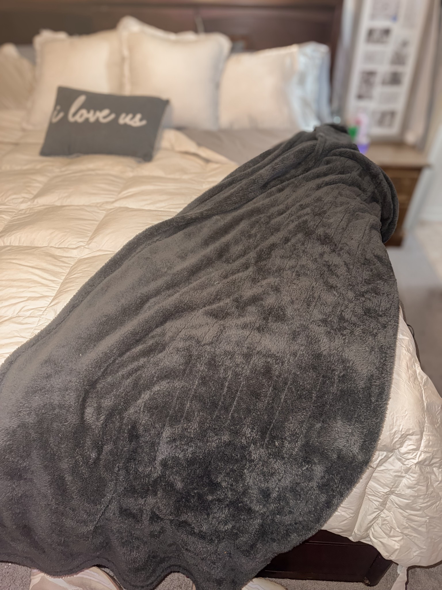 If you’re not using a heated blanket durning the cold weather you’re missing out. 
Also I like to use mine and cover my side of the bed so it’s nice and warm whenever I get in the bed and it helps me fall asleep so fast 



#LTKmomlife #LTKHome