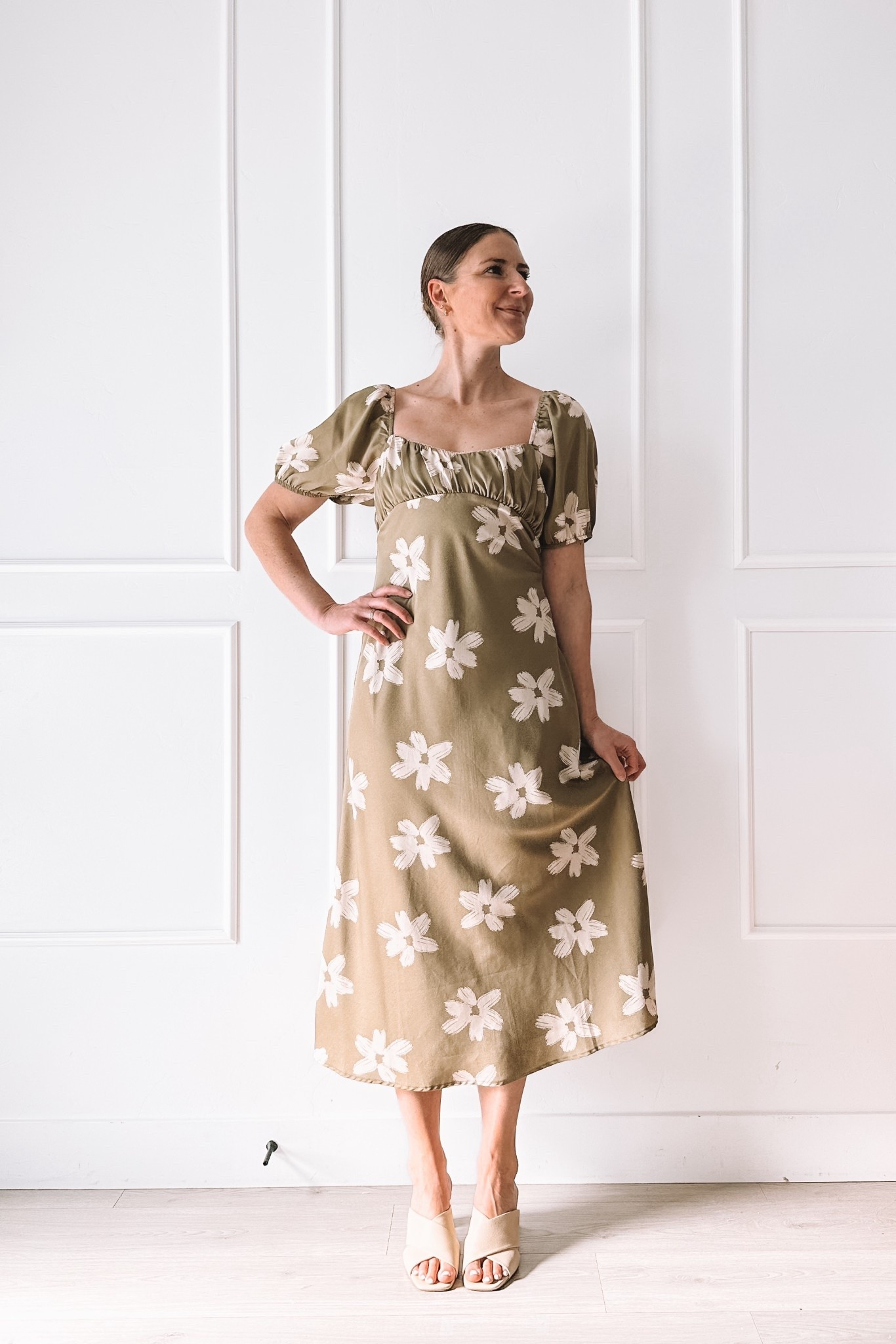 wearing a small, no stretch but the back is lace up so you can loosen or tighten as you wish, if you’re larger chested I would NOT recommend this one!

#LTKootd #LTKgrwm #LTKmomlife