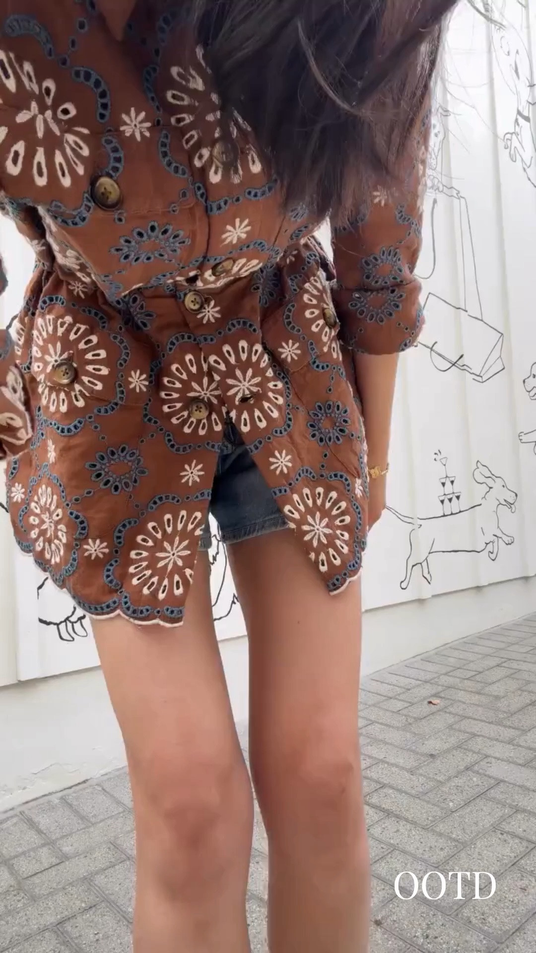 Mixing an investment Veronica Beard eyelet jacket up with Zara denim shorts. 

#summeroutfit
#ootd
#resortwear
#vacationoutfit
#classicstyle

#LTKootd #LTKgrwm #LTKSeasonal