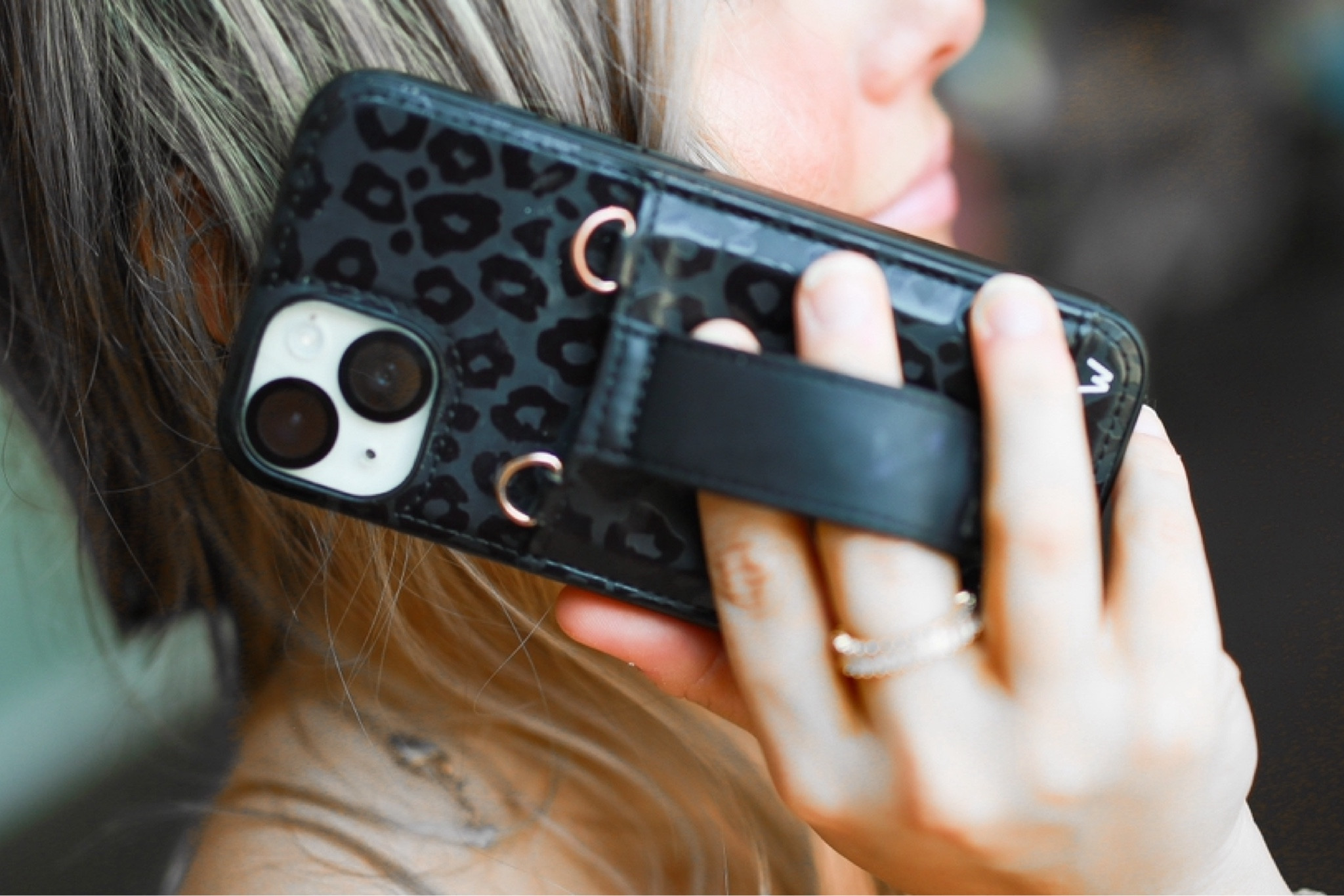 Walli is calling .. they say you neeeeed a new phone case! Search “BLACKED OUT LEOPARD PURSE CASE” and “GOLD CHAIN PURSE LANYARD” to make it a purse with my code BRITWIDMANN for 10% off your order!