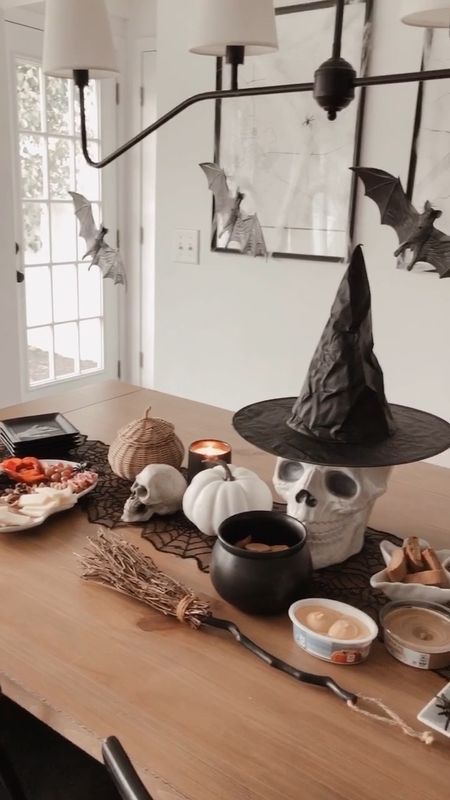 Halloween Tablescape #halloweendecor #halloweenparty #spookydecor #halloweentablescape #spookytablescape 

#LTKSeasonal #LTKhome #LTKHalloween