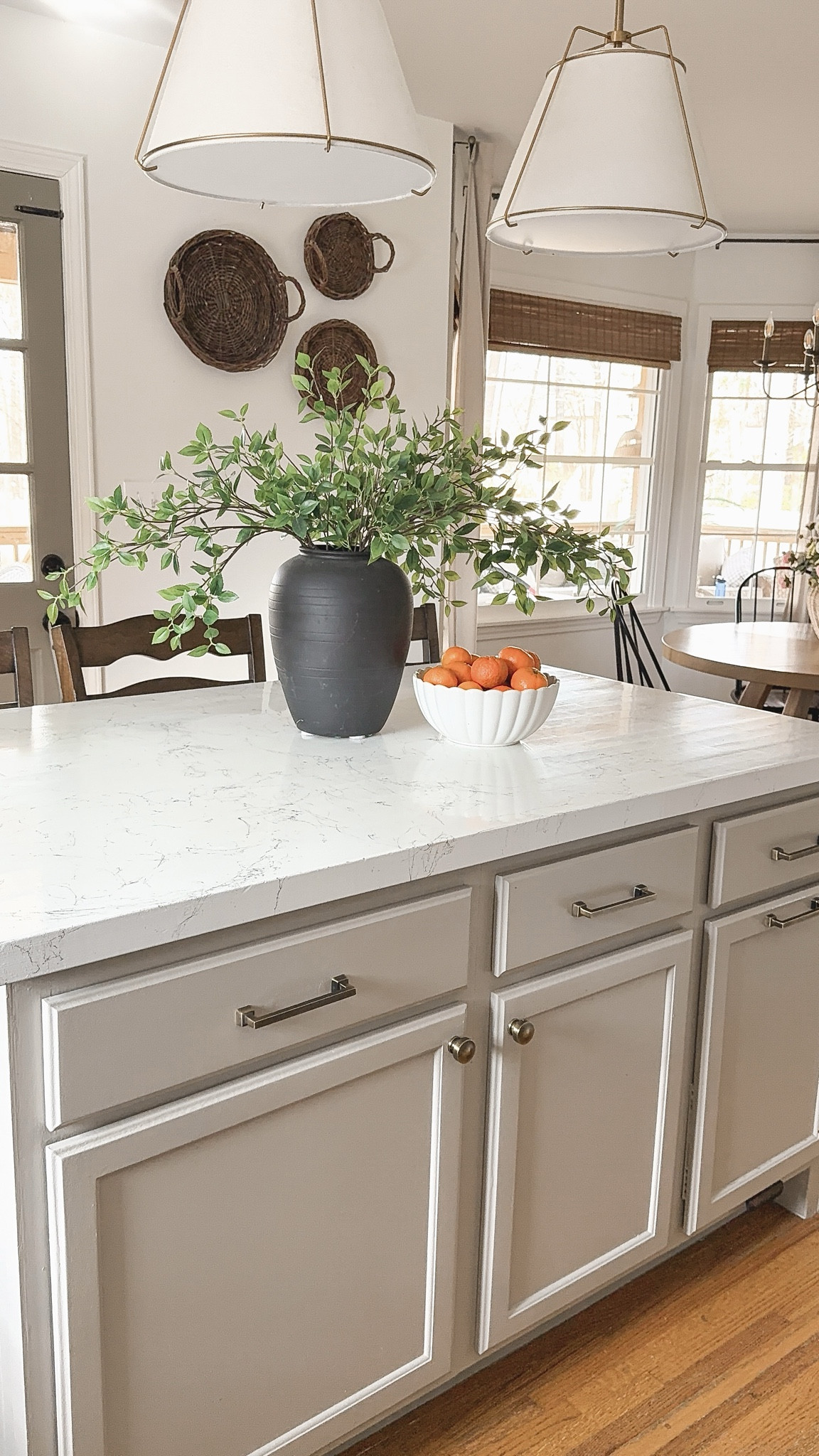 Simple spring kitchen views 



Kitchen island  (BM Pashmina)
Back door (BM Taiga)
Kitchen views

#LTKmomlife #LTKHome #LTKSeasonal