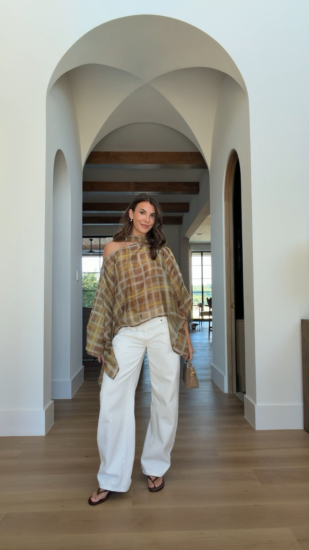 Fall outfit inspo!!🤎

Fall OOTD, Zara, aritzia, Amazon finds for less, pumpkin patch, mocha, dinner date night, October looks, lunch ideas, travel, kitten heels, bag