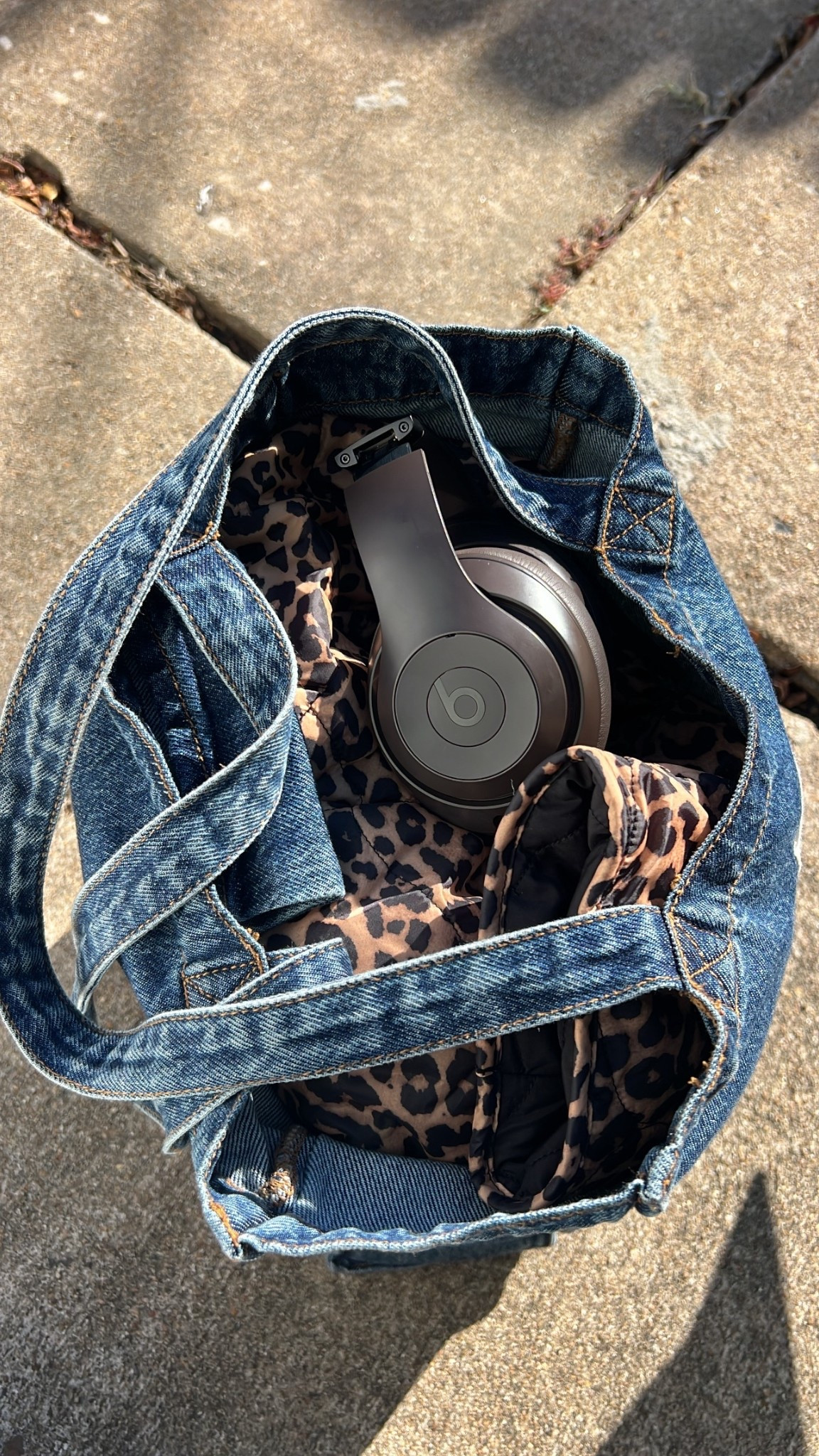 Gym bag! Denim tote bag, leopard print puffer and brown Beats by Dre headphones  

#LTKfitnessgoals