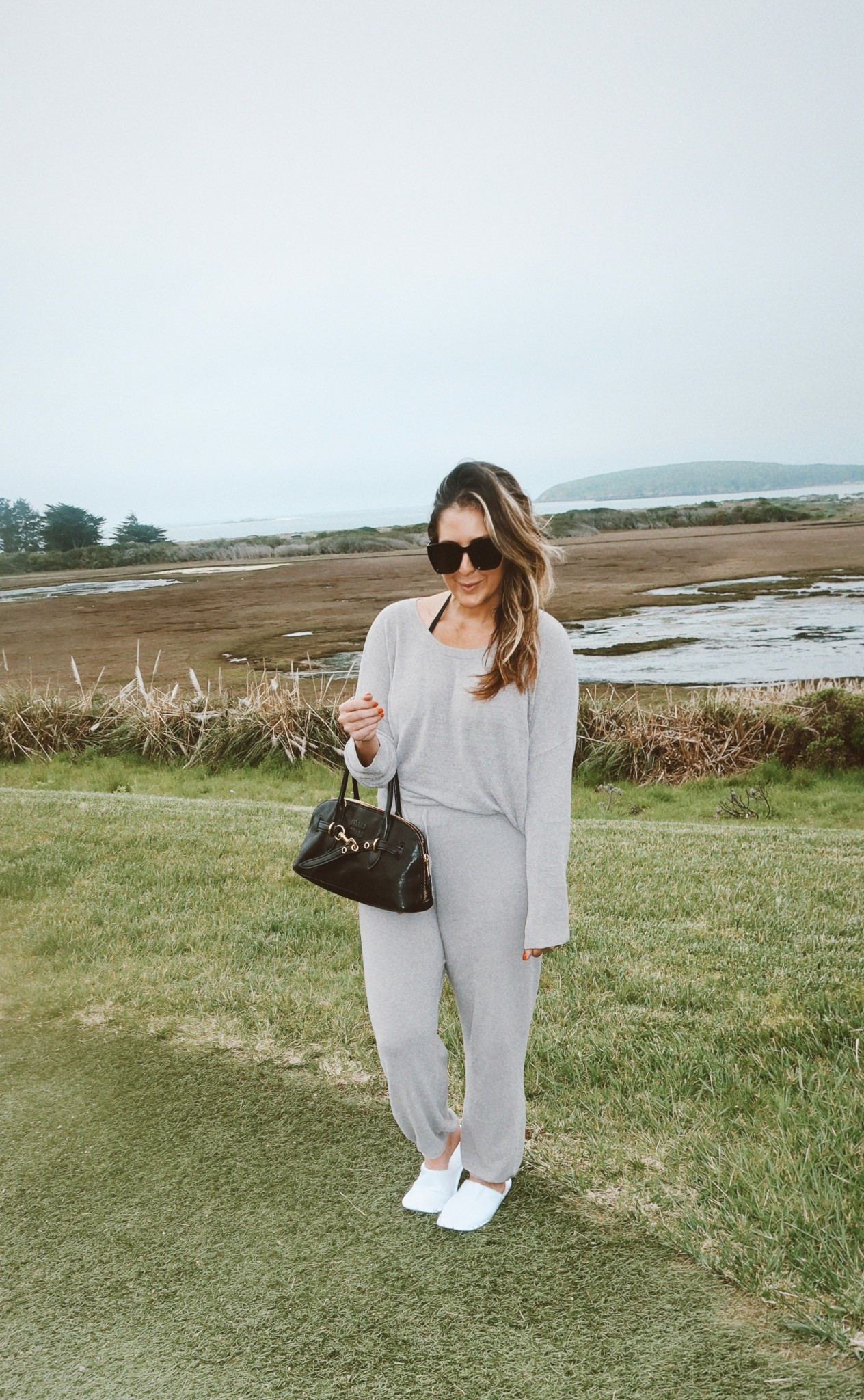 BAREFOOT DREAMS COZY TRAVEL SET 

#LTKItBag #LTKStyleTip #LTKSeasonal