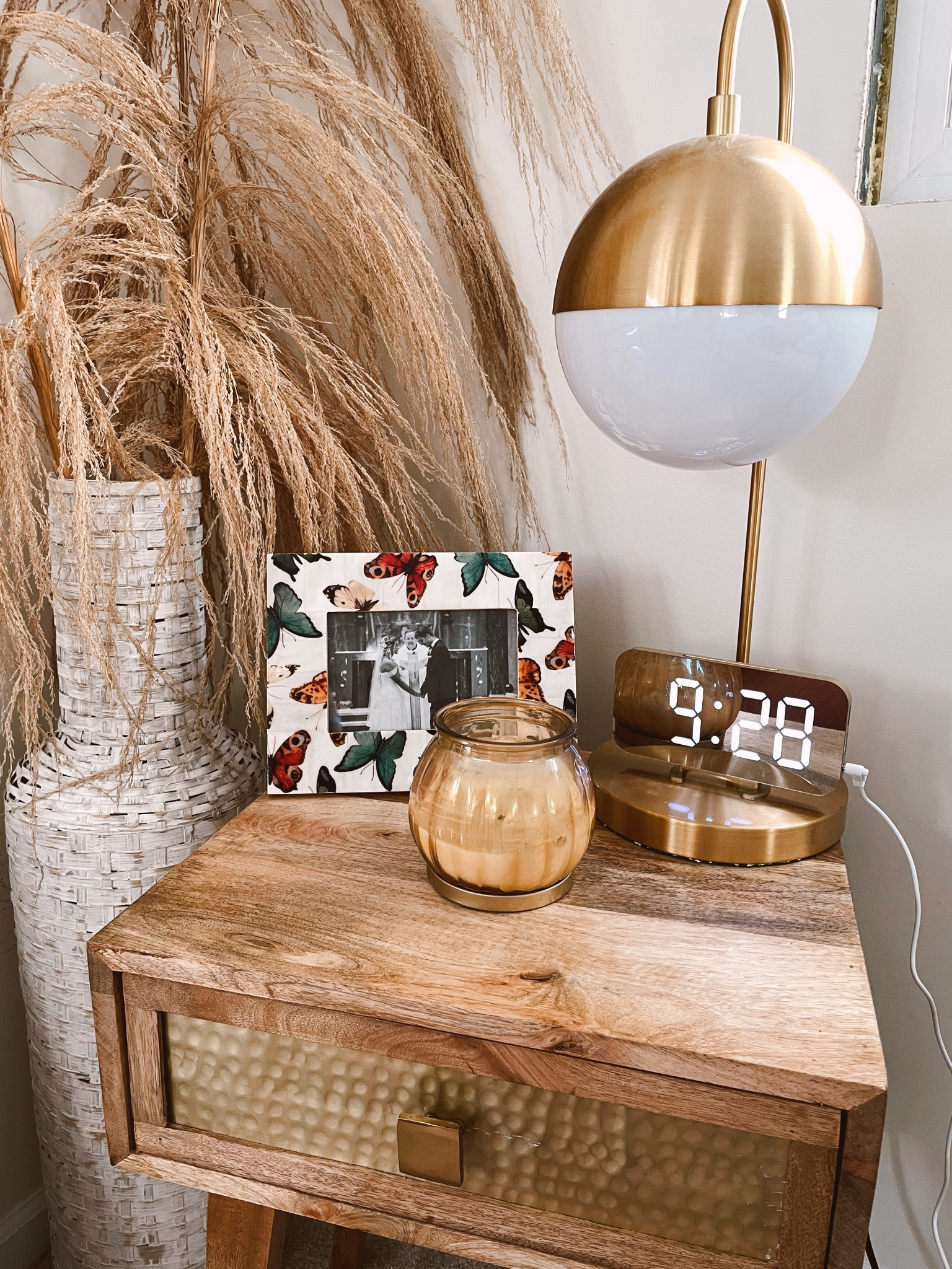 Boho neutral nightstand decor 🦋


Mango wood, Nightstand, end table, vase, alarm clock, picture frame, world market, candle, Palm leaves, pampas grass, gold accents, natural wood, target finds, pottery barn, jewelry box, rattan tray, mirror, makeup, beauty, travel essentials, bathroom decor, boho home decor, Scandinavian, farmhouse, kitchen essentials, leggings, rattan furniture, area rugs, faux leather, sneakers, faux plants, boho bedroom decor, family photos, seasonal items
#LTKCyberweek

#LTKstyletip #LTKhome