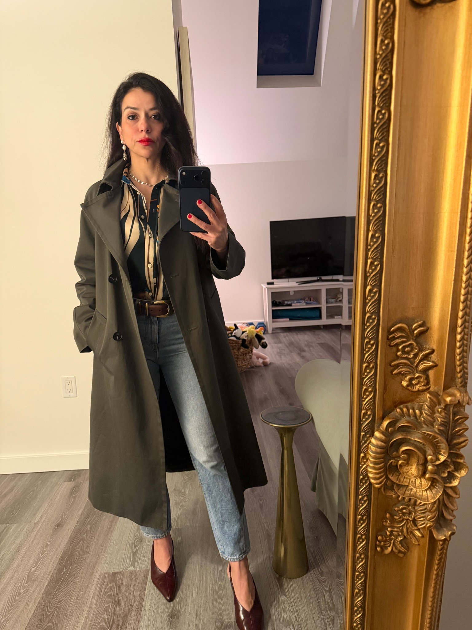 A good trench coat is a must have for any capsule fall/winter wardrobe - love the options I linked 

#LTKootd #LTKSaleAlert #LTKSeasonal