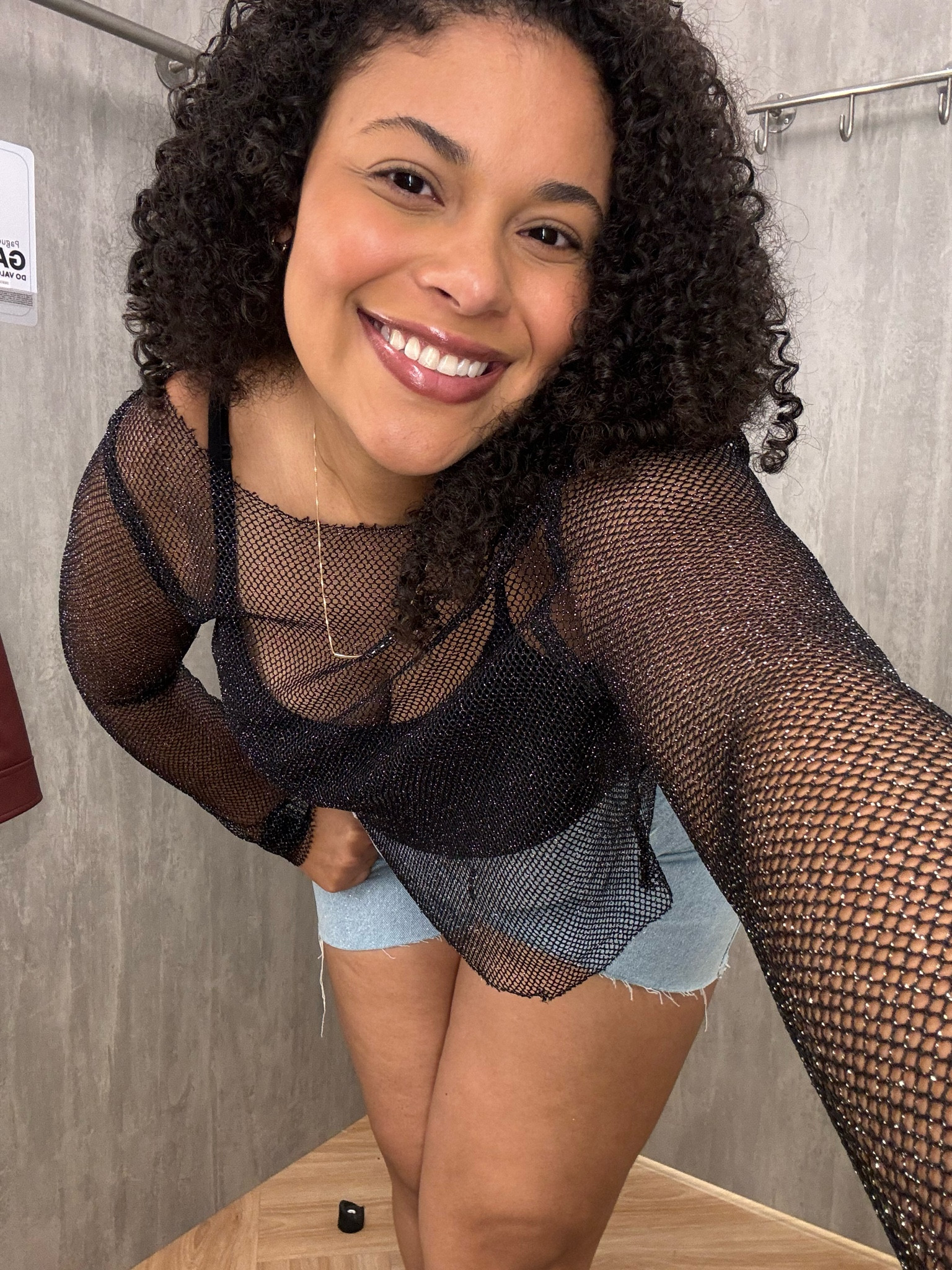 Look pra quem ama brilhar! Perfeito para shows, festivais e festas 🖤✨

#LTKmidsize #LTKbrasil