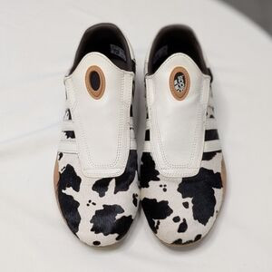 Adidas Originals Brown and Cream Slip-Ons | Poshmark