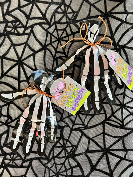 Boo!! The cutest bags for boo-ing neighbors and friends! 👻



#LTKfamily #LTKHalloween #LTKSeasonal